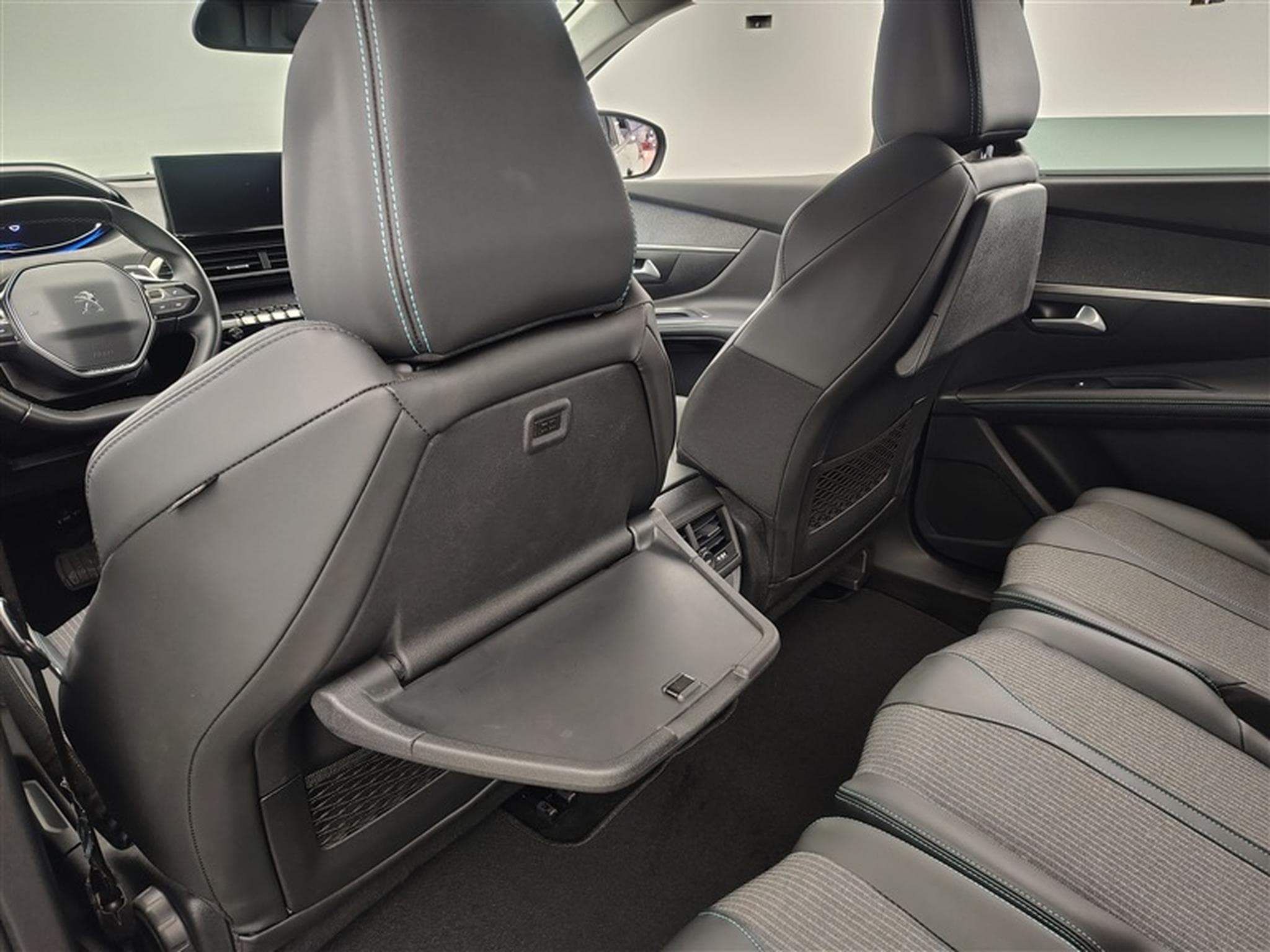 Peugeot 5008 1.2 PureTech 130cv EAT8 Allure  7Pl Navi / Led / PDC+Caméra (2021) - Photo 19