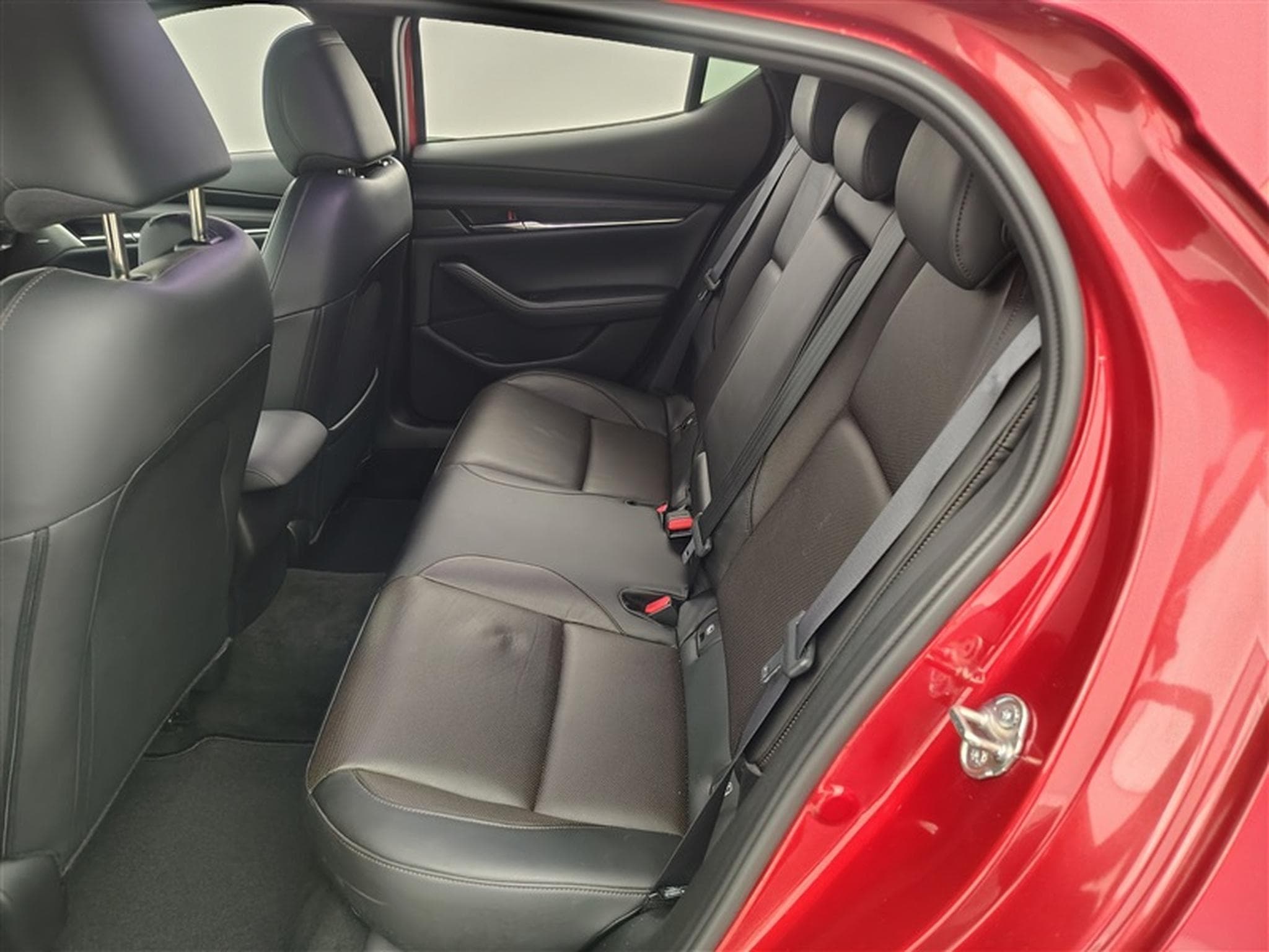 Mazda Mazda3 SKYACTIV-X  HOMURA  2.0 AUTO Cuir/Siège élec. chauf./Navi... (2021) - Foto 13