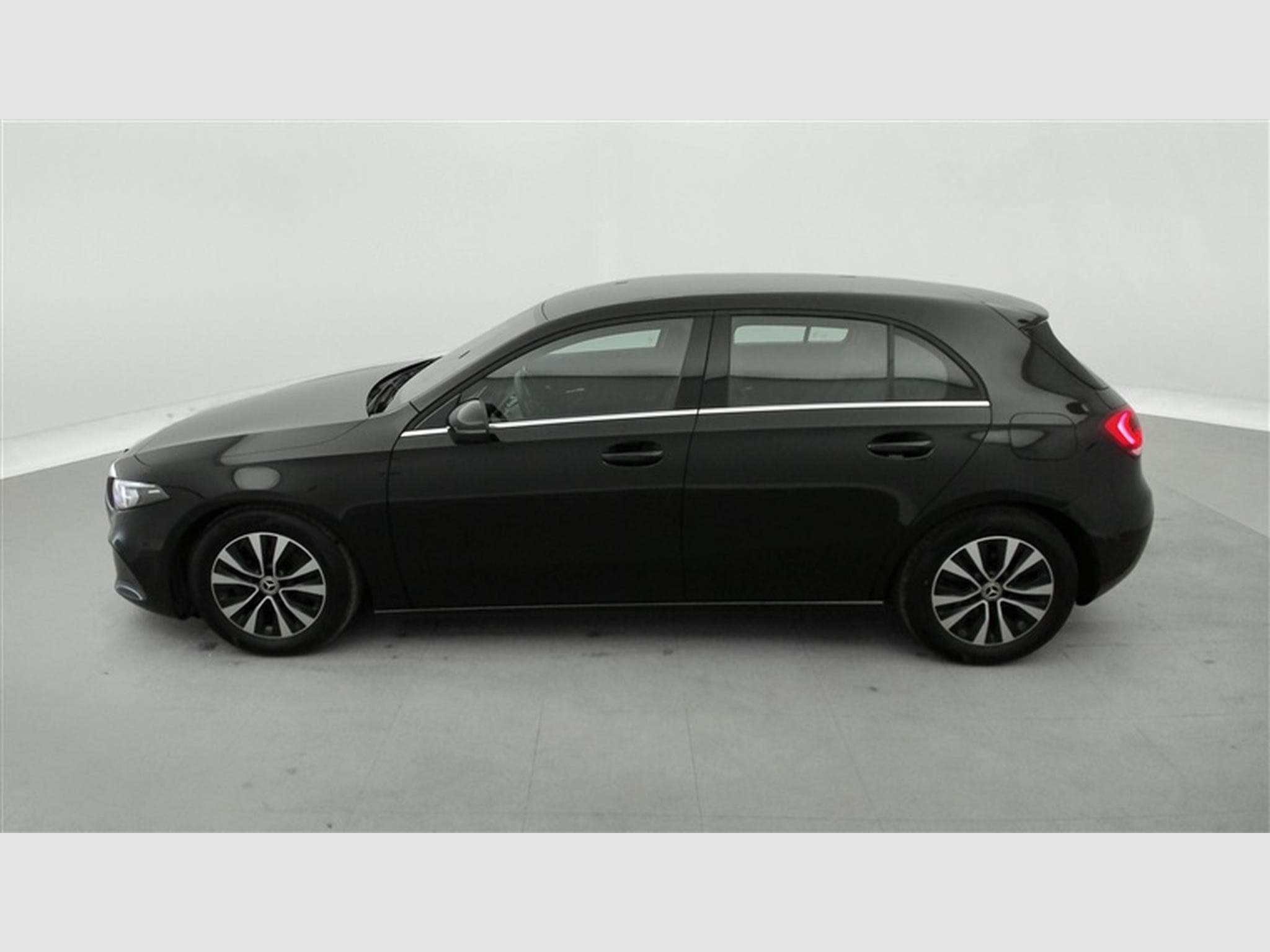 Mercedes A 180 d Business Solution (2020) - Foto 3