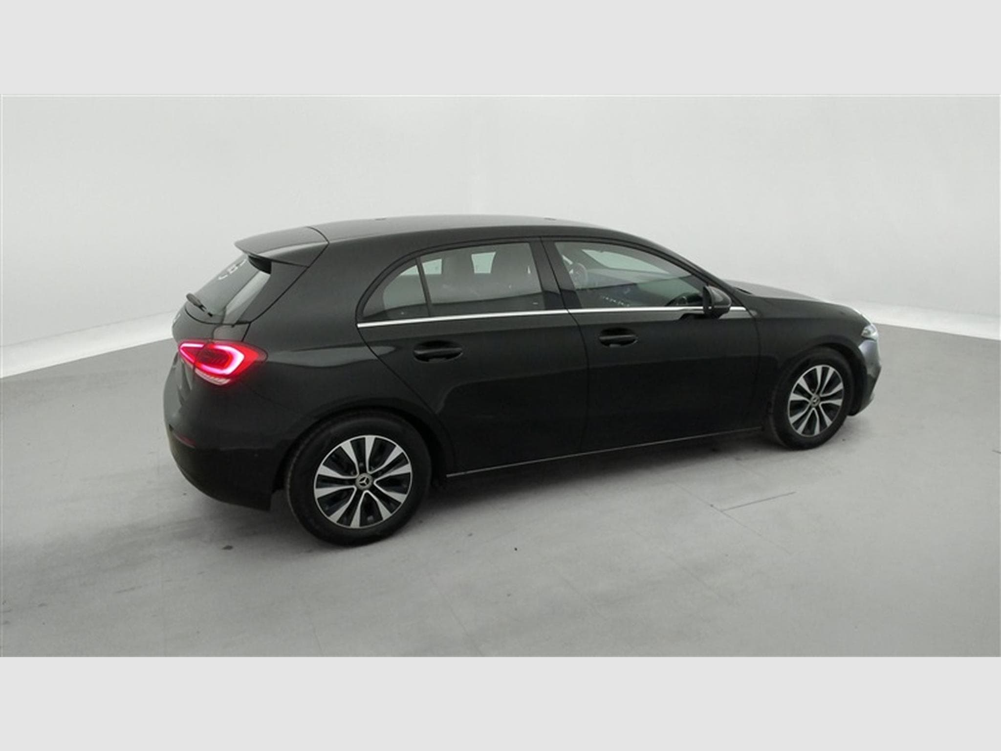 Mercedes A 180 d Business Solution (2020) - Foto 24