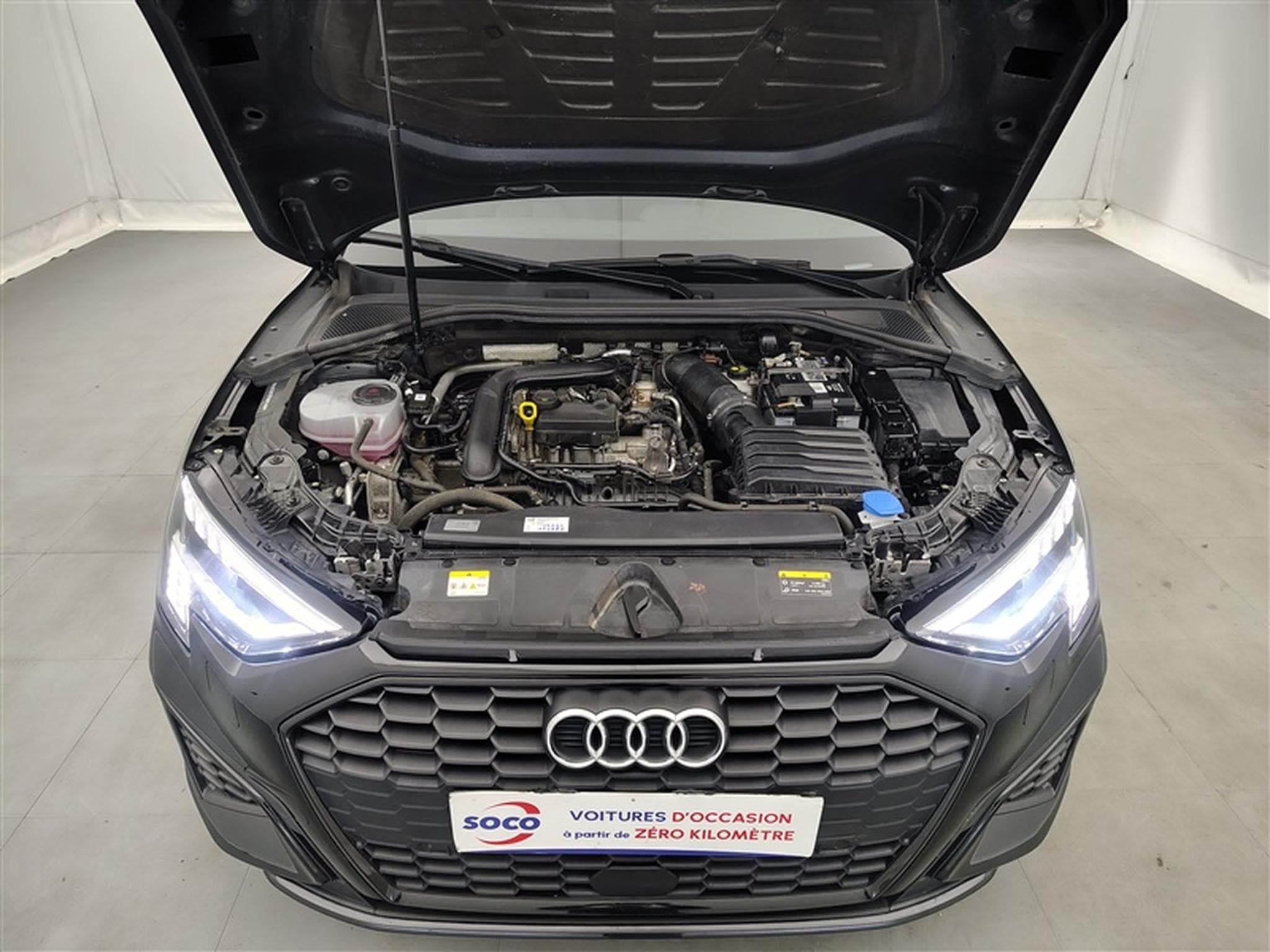 Audi A3 30 TFSI S-Line S tronic  Cuir / Navi Cockpit / Led (2023) - Foto 18