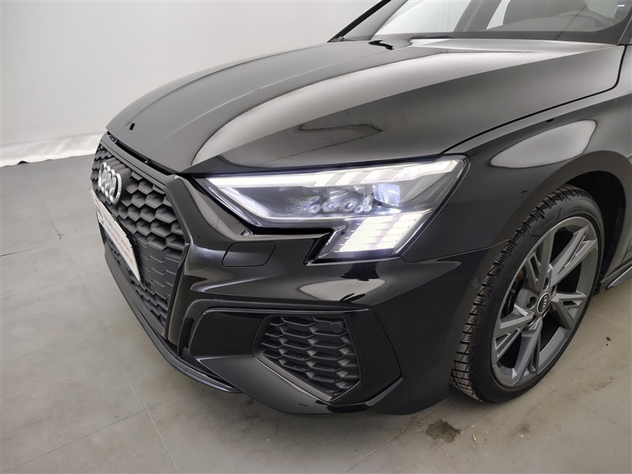 Audi A3 30 TFSI S-Line S tronic  Cuir / Navi Cockpit / Led (2023) - Foto 15