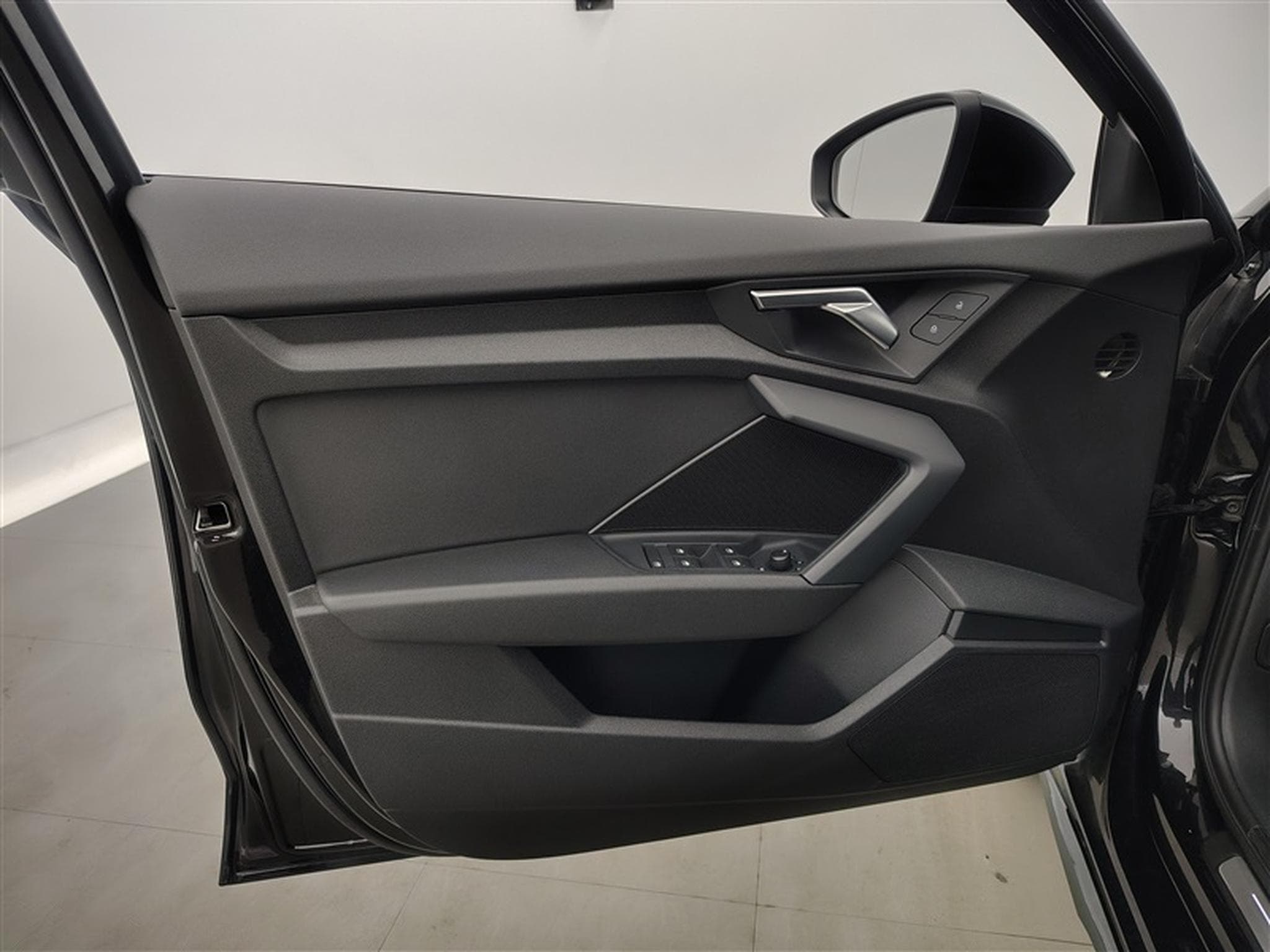 Audi A3 30 TFSI S-Line S tronic  Cuir / Navi Cockpit / Led (2023) - Foto 16