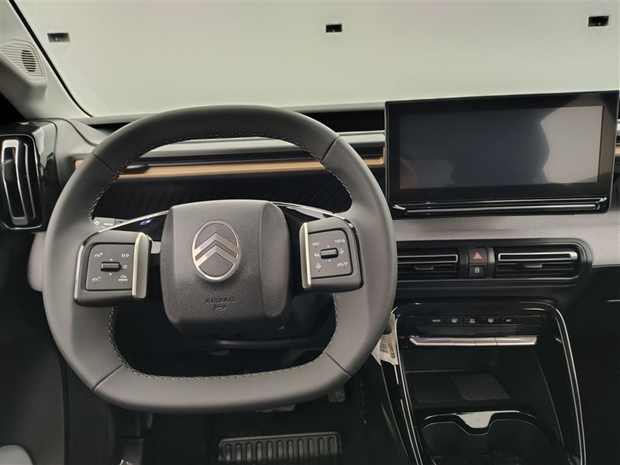 Citroën C3 Aircross 1.2 Hybrid 145cv e-DCS6 Plus CARPLAY / CAMERA / PDC AV+AR (2026) - Photo 9