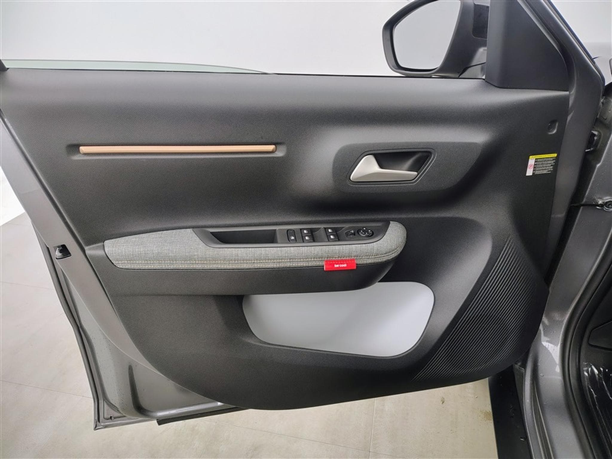 Citroën C3 Aircross 1.2 Hybrid 145cv e-DCS6 Plus CARPLAY / CAMERA / PDC AV+AR (2026) - Photo 16