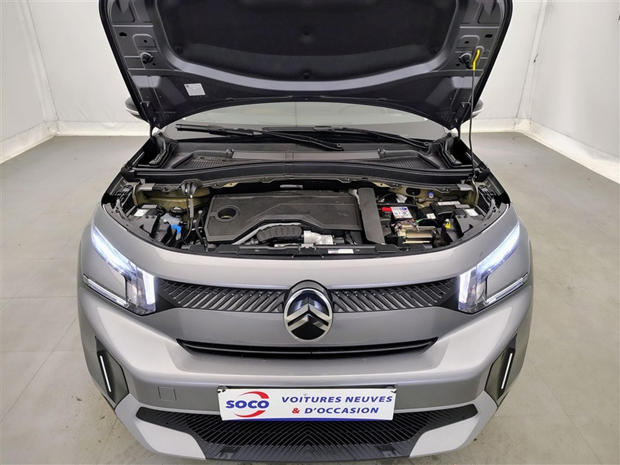 Citroën C3 Aircross 1.2 Hybrid 145cv e-DCS6 Plus CARPLAY / CAMERA / PDC AV+AR (2026) - Photo 18