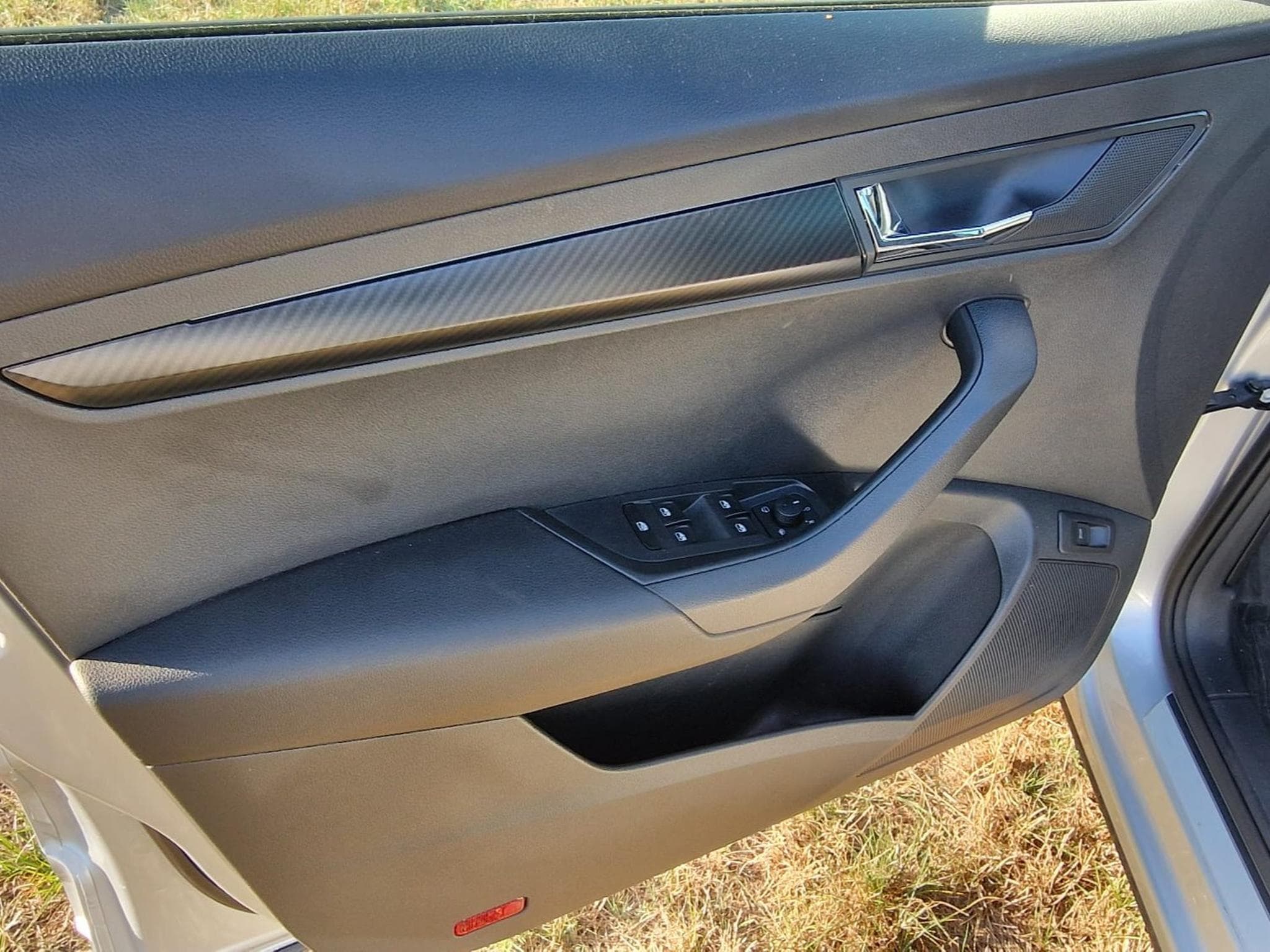 Skoda Karoq Sportline (2025) - Foto 10