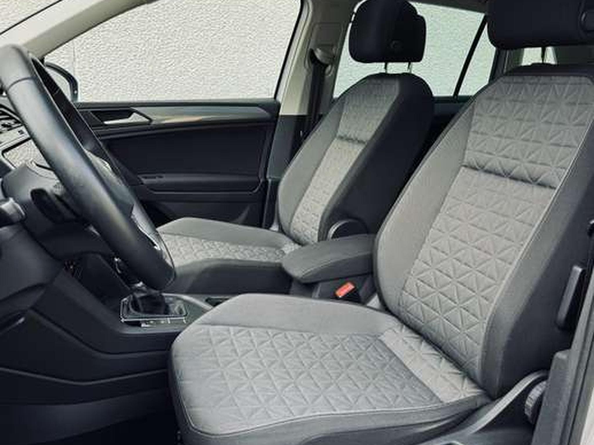 VW Tiguan 1.5 TSI Life OPF DSG (2021) - Foto 10