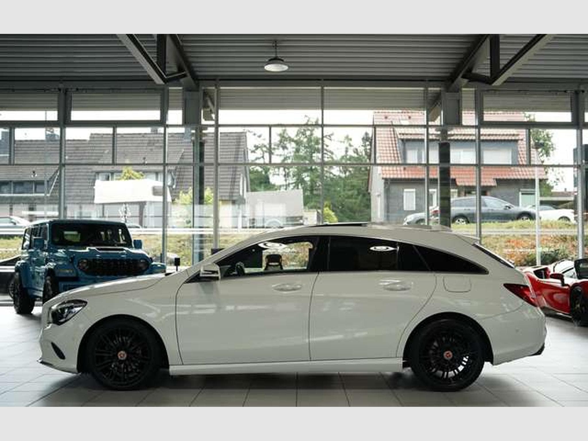 Mercedes CLA 220 4M Urban *18 *Pano*Navi (2016) - Photo 10