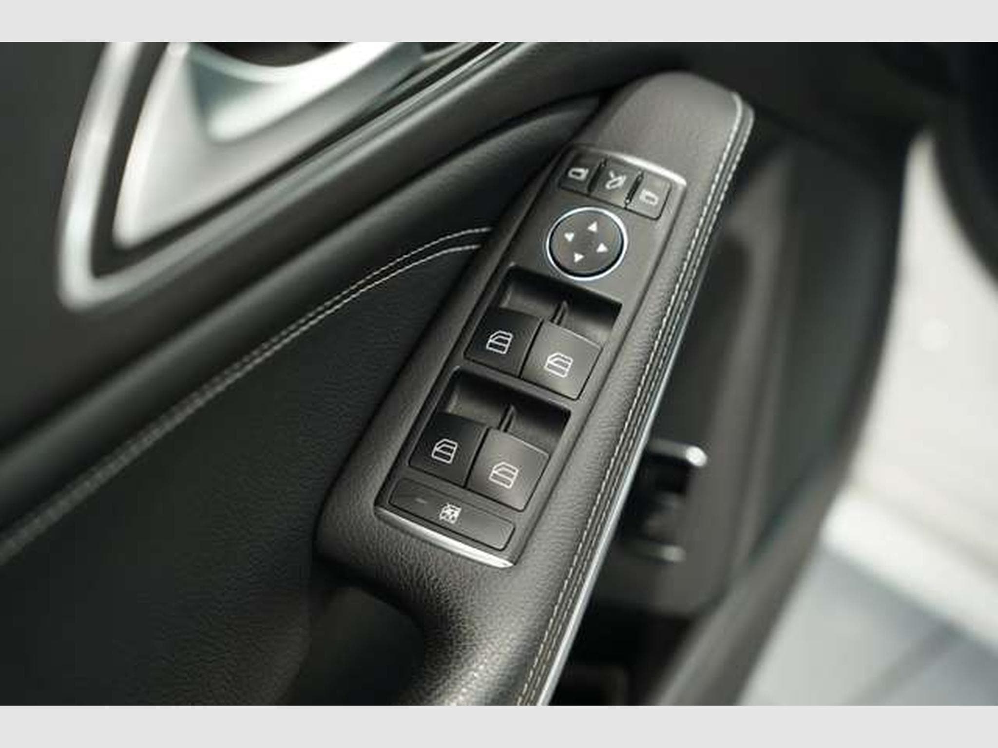 Mercedes CLA 220 4M Urban *18 *Pano*Navi (2016) - Photo 21