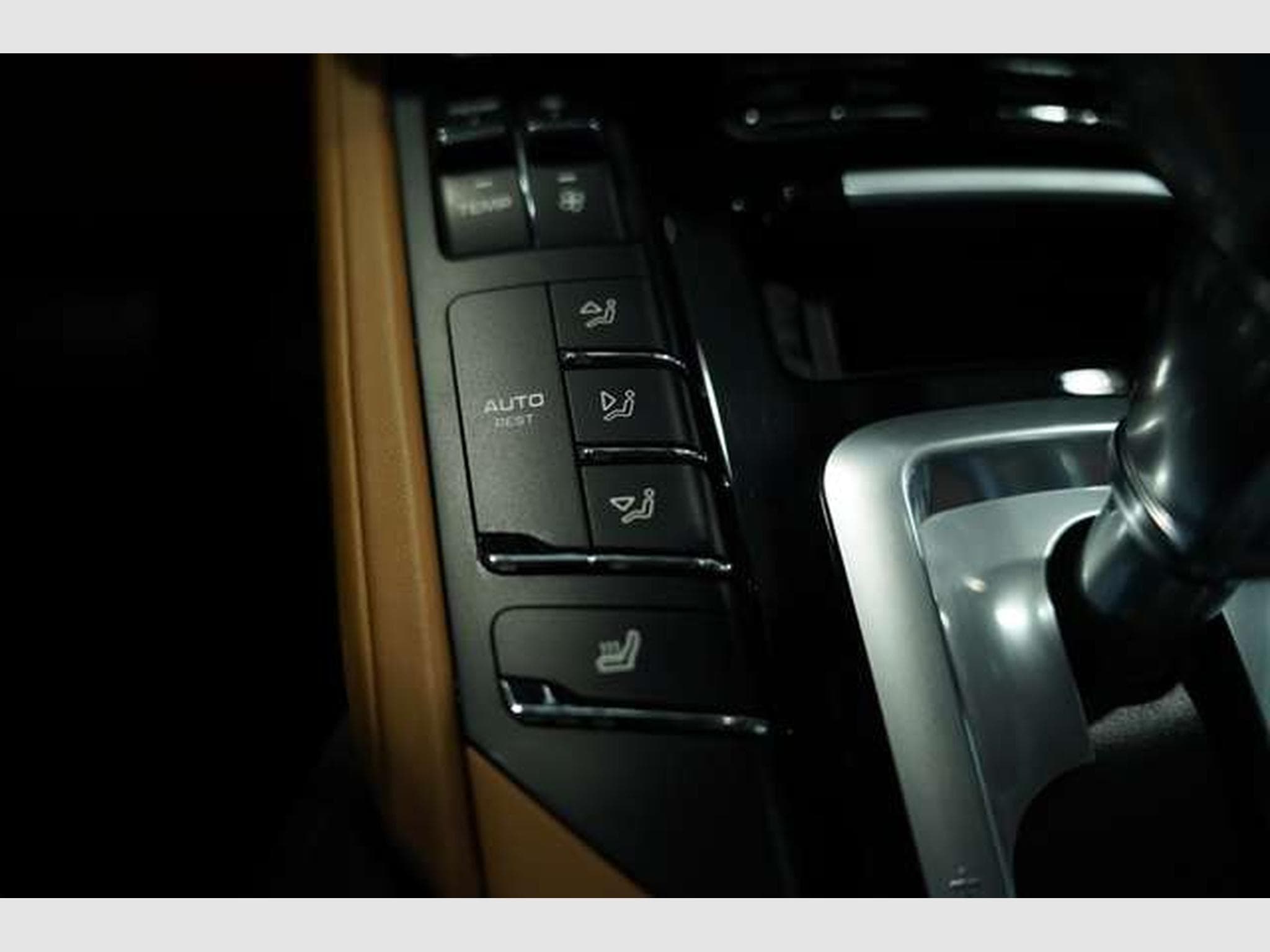 Porsche Cayenne S Diesel Sport Design *21 *Pano *LUFT (2016) - Photo 32