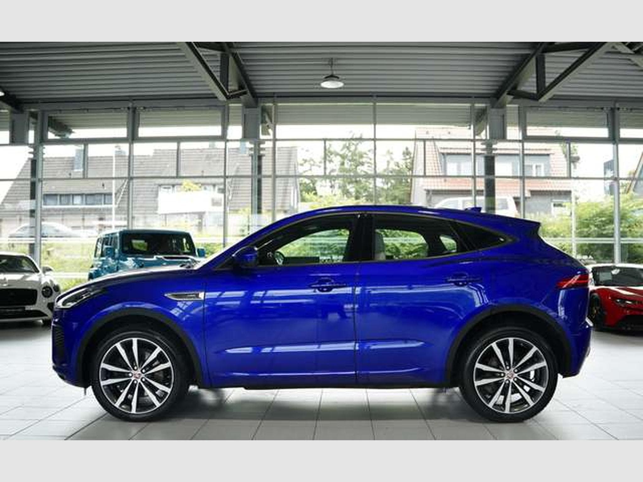 Jaguar E-Pace R-Dynamic HSE AWD *2. HD *Pano *H-UP *Mem (2018) - Photo 12