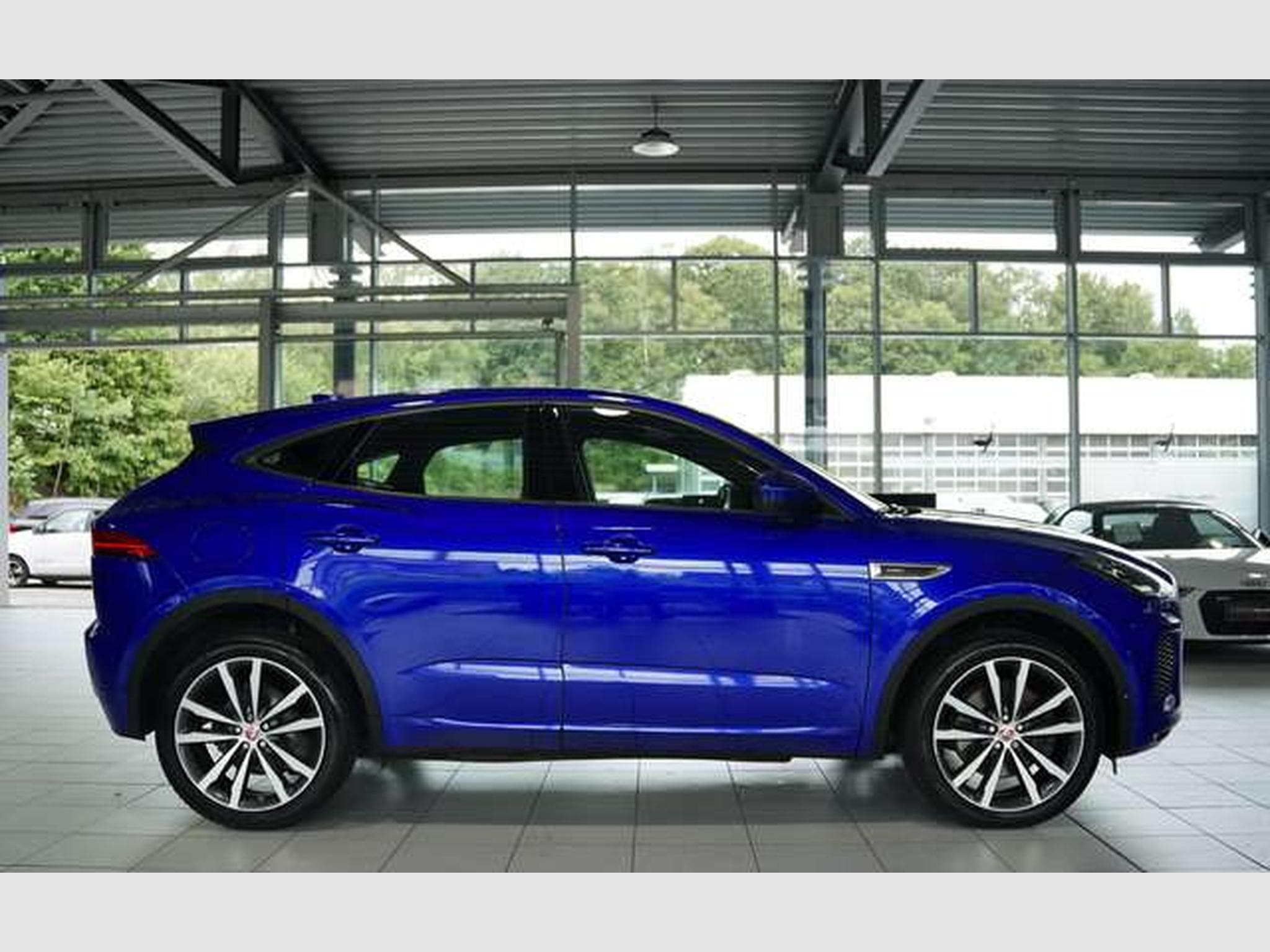 Jaguar E-Pace R-Dynamic HSE AWD *2. HD *Pano *H-UP *Mem (2018) - Photo 7