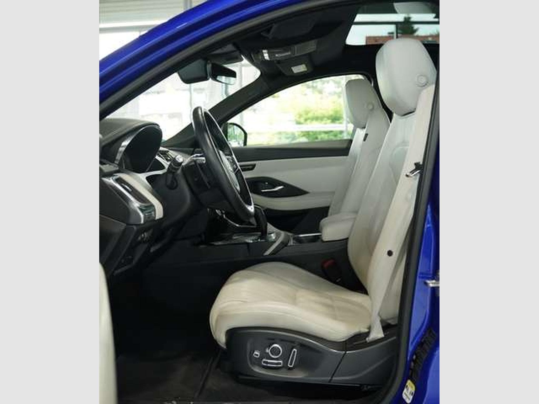 Jaguar E-Pace R-Dynamic HSE AWD *2. HD *Pano *H-UP *Mem (2018) - Photo 26