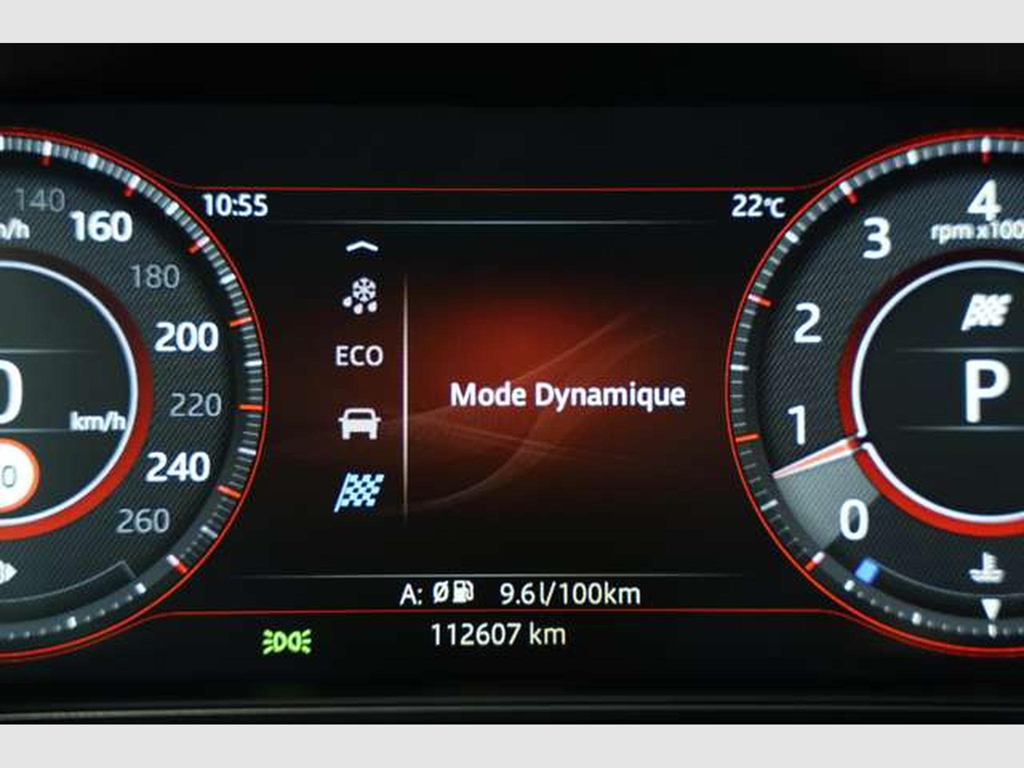 Jaguar E-Pace R-Dynamic HSE AWD *2. HD *Pano *H-UP *Mem (2018) - Photo 37