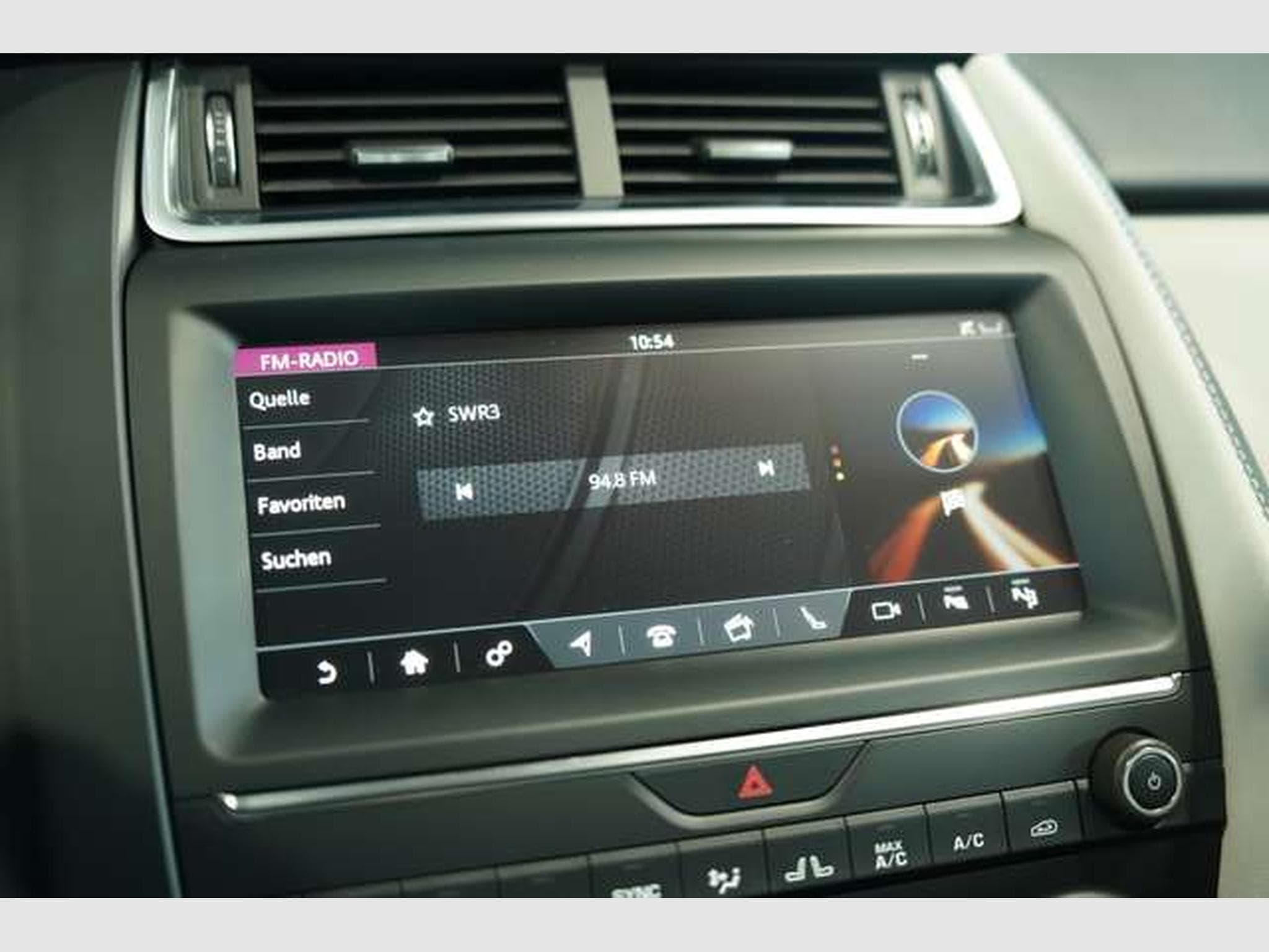 Jaguar E-Pace R-Dynamic HSE AWD *2. HD *Pano *H-UP *Mem (2018) - Photo 36