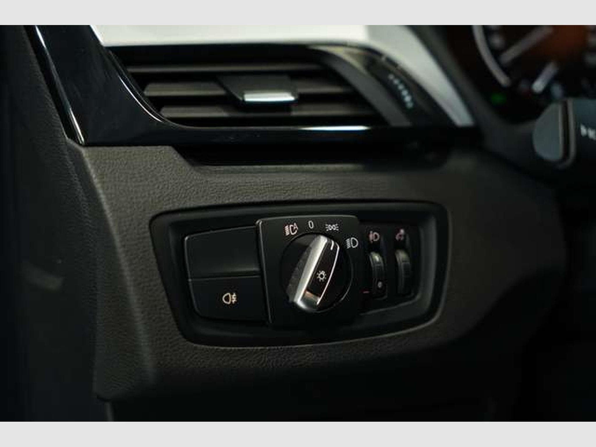 BMW X1 sDrive 18 I Advantage *1.H *Sportsitze *Leder (2021) - Photo 24