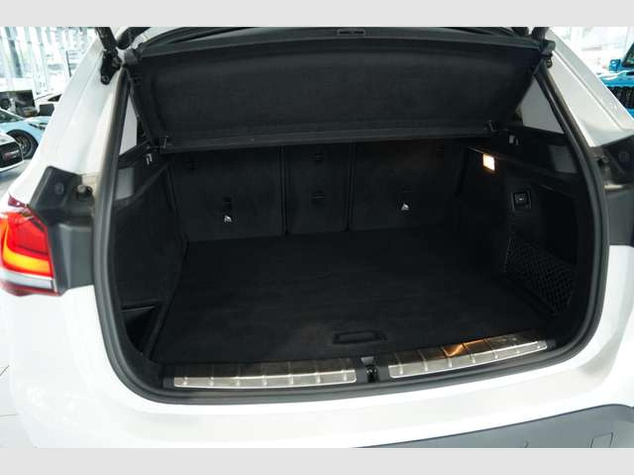 BMW X1 sDrive 18 I Advantage *1.H *Sportsitze *Leder (2021) - Photo 37