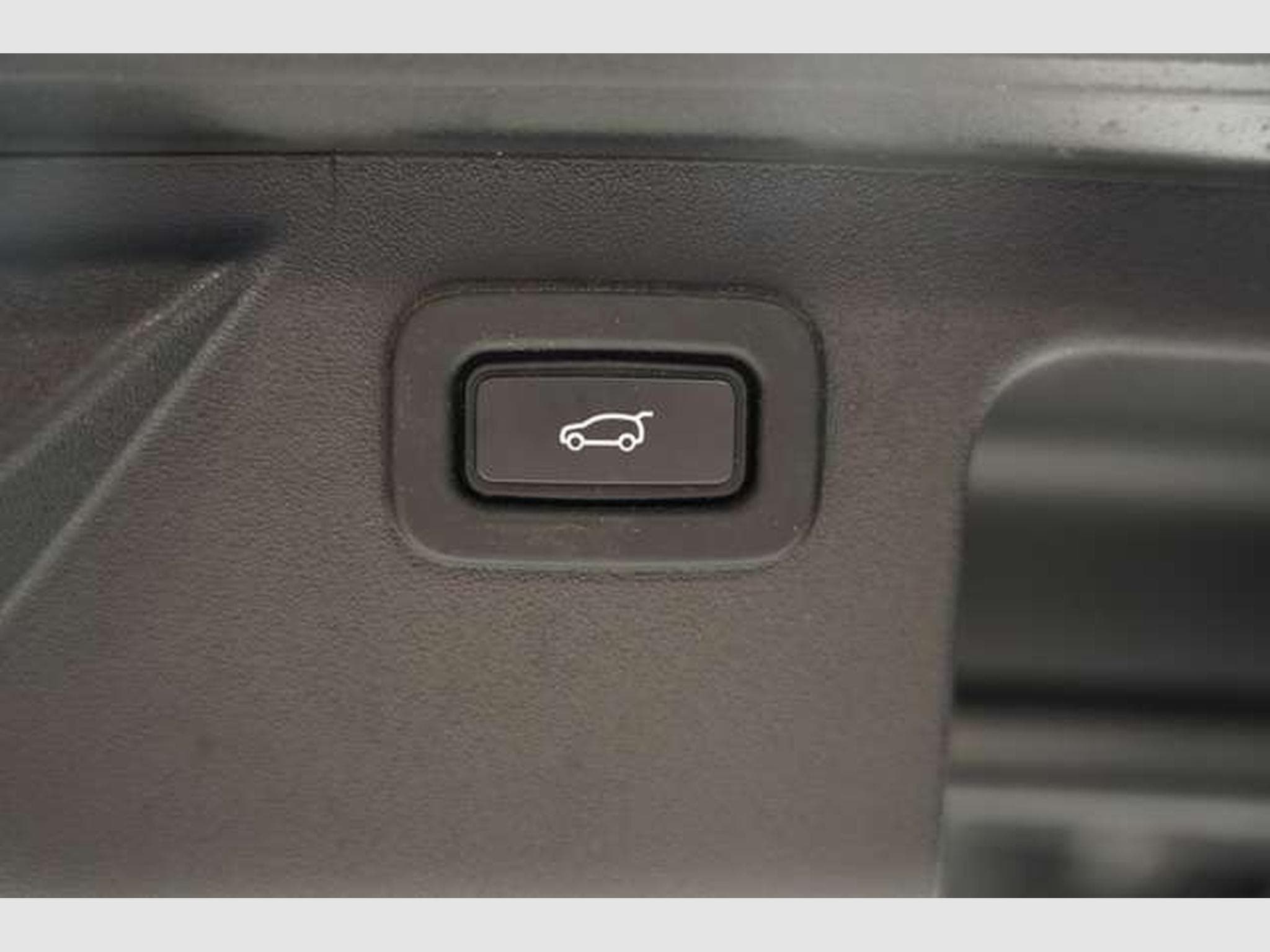 Land-Rover Discovery Sport AWD R Dynamic *ACC *Memory *360° (2020) - Photo 18