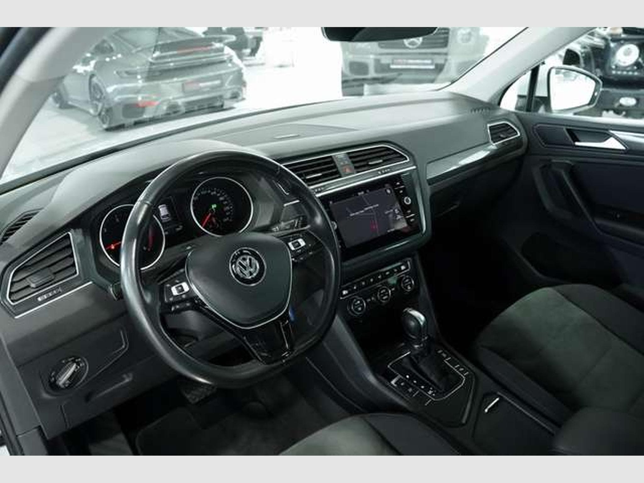 VW Tiguan 2.0TDI DSG *R Line *1.Hand*AHK *MwSt *20 (2018) - Photo 19