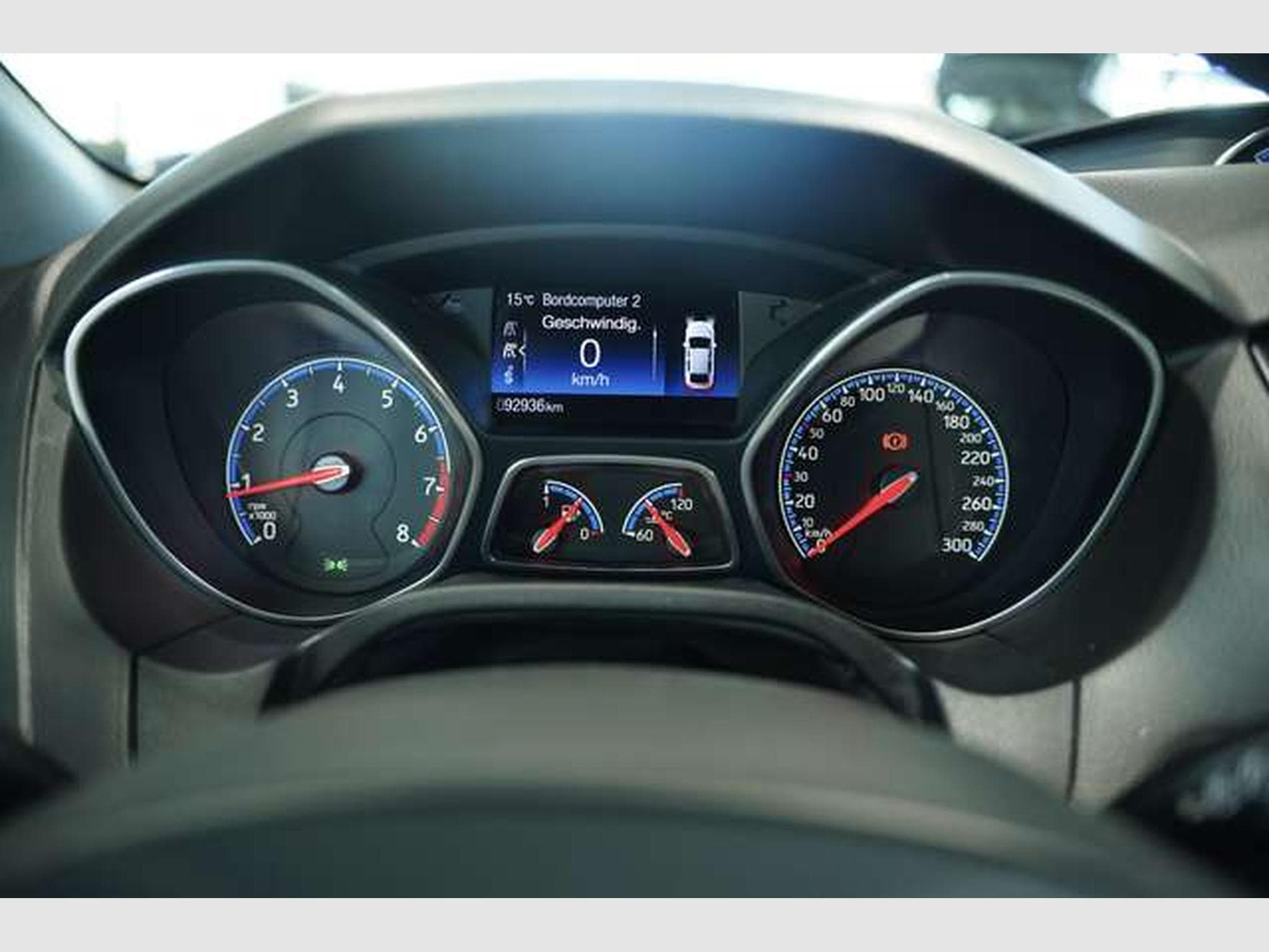 Ford Focus RS *19 Zoll *Recaro*MILLTEK*Navi*Öhlins* (2016) - Photo 39