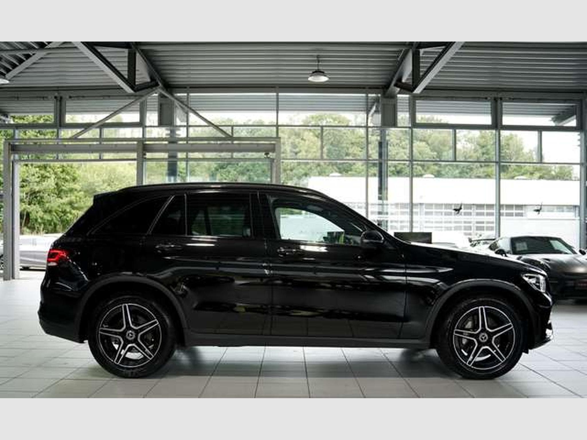 Mercedes GLC 400 d 4M AMG Line *1.H *Digital *AHK *Night (2022) - Photo 6