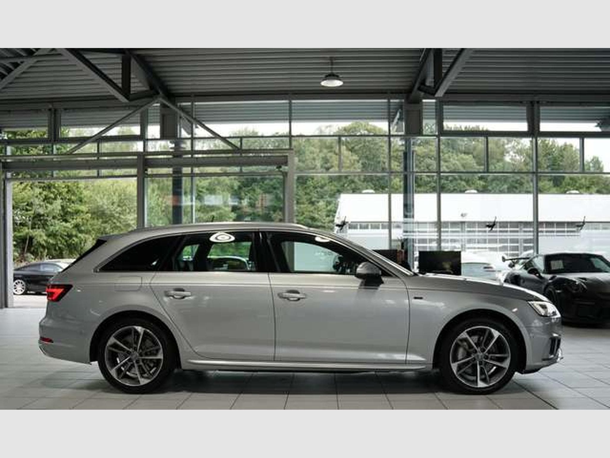 Audi A4 45 TFSI Avant S line *18 *Virtual *Pano *AHK (2019) - Photo 5
