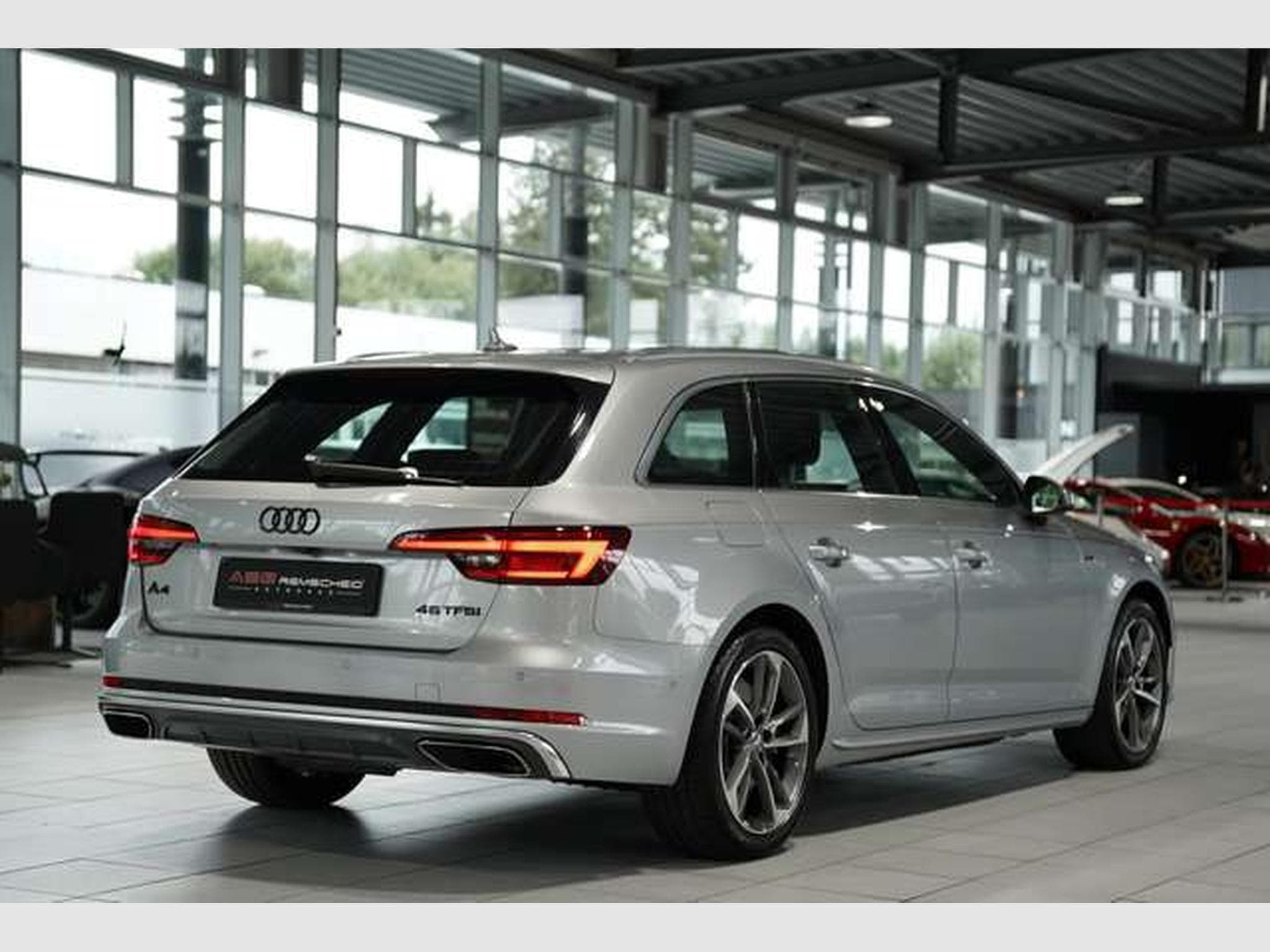 Audi A4 45 TFSI Avant S line *18 *Virtual *Pano *AHK (2019) - Photo 7