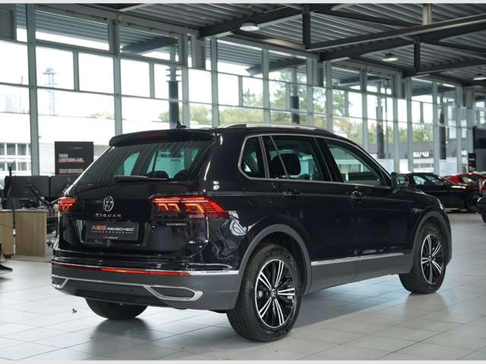 VW Tiguan Elegance eHybrid DSG *1.H *MwSt. *Matrix (2021) - Photo 5