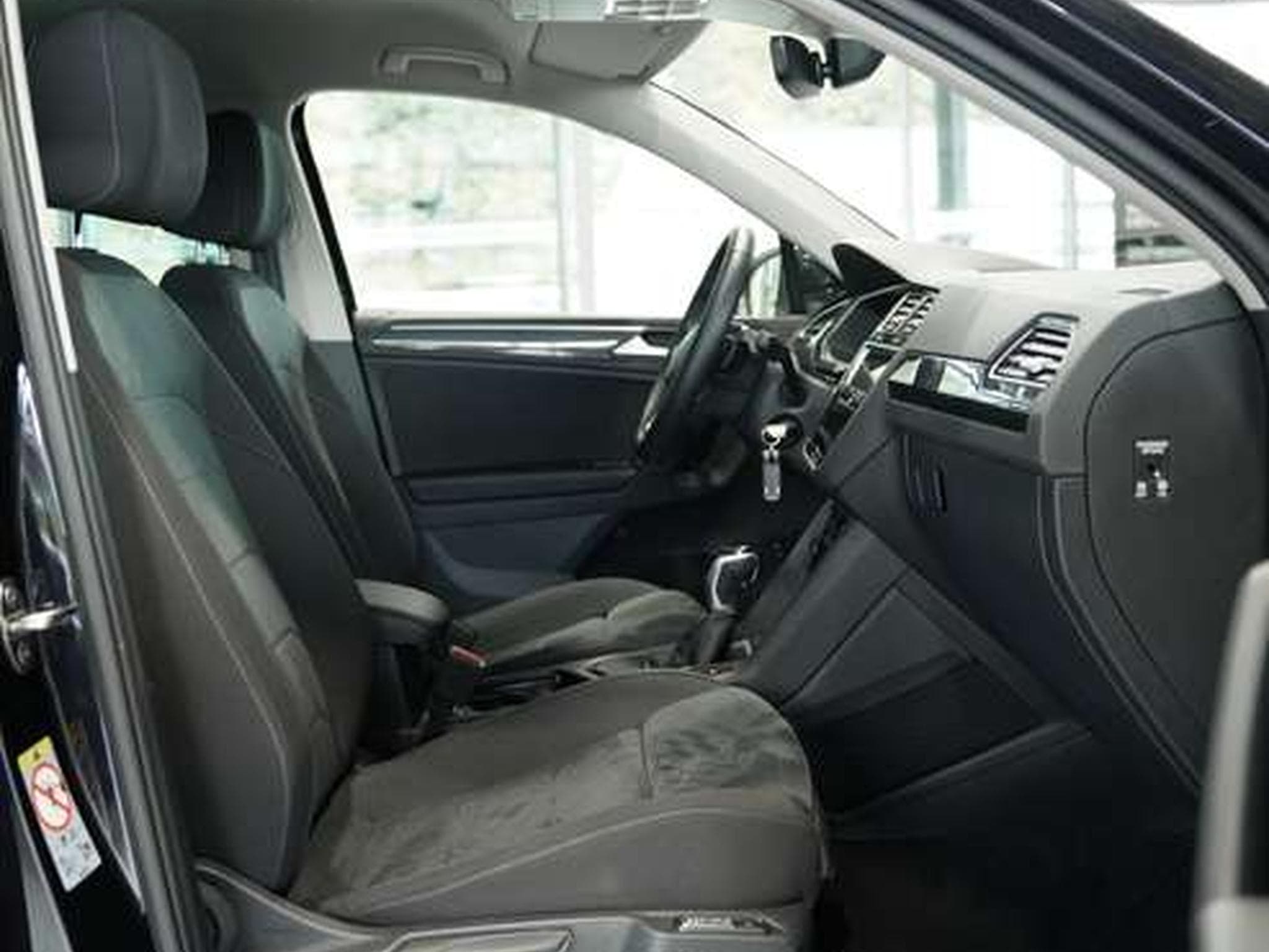 VW Tiguan Elegance eHybrid DSG *1.H *MwSt. *Matrix (2021) - Photo 11