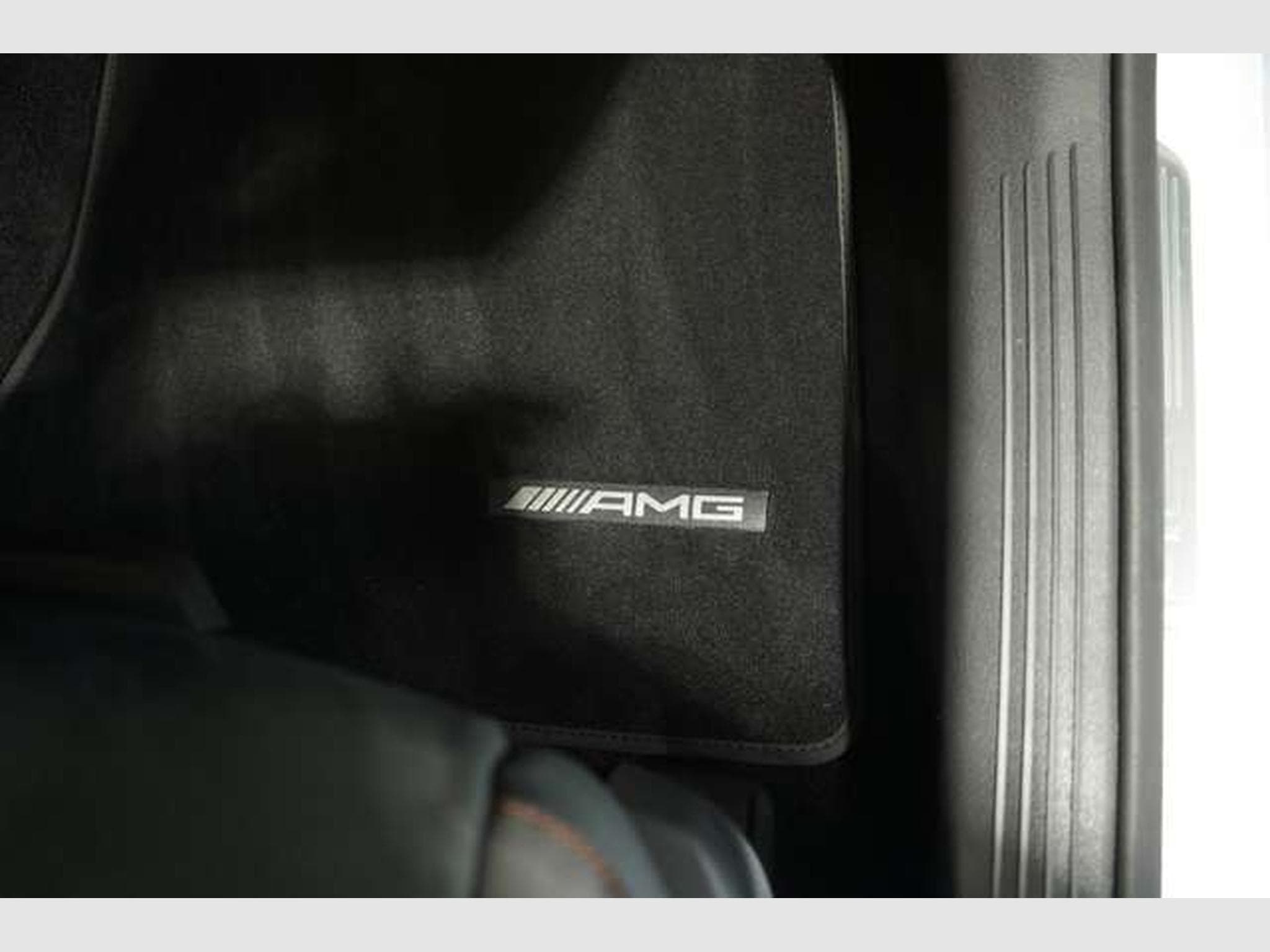 Mercedes A 35 AMG 4M Limousine *1.H *Memory *Pano *Night (2025) - Photo 17