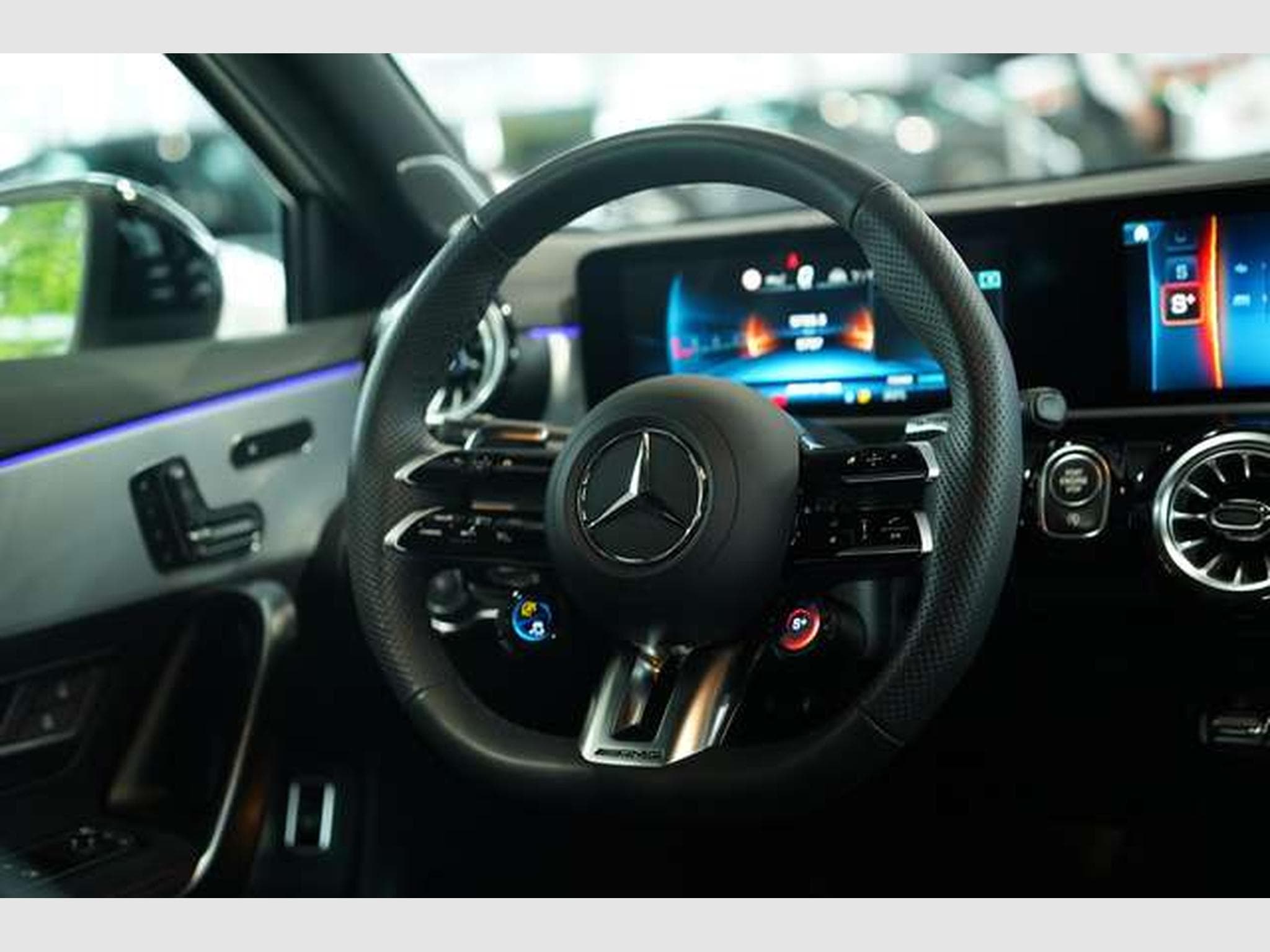 Mercedes A 35 AMG 4M Limousine *1.H *Memory *Pano *Night (2025) - Photo 47