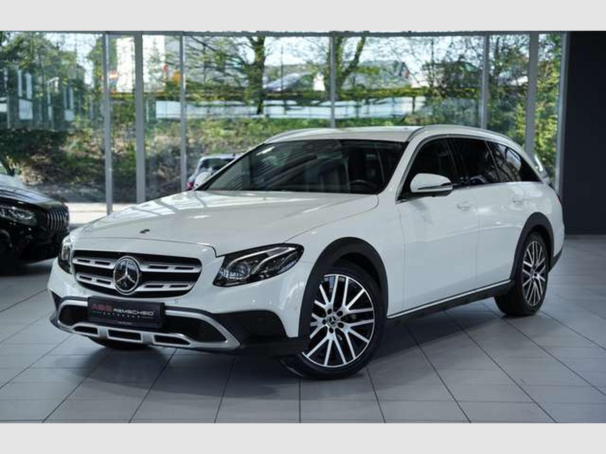 Mercedes E 220 d 4Matic All-Terrain *Widescreen *LED * (2019) - Photo 1
