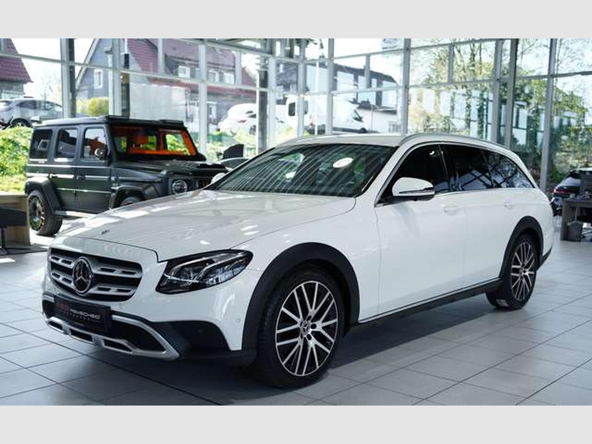 Mercedes E 220 d 4Matic All-Terrain *Widescreen *LED * (2019) - Photo 6