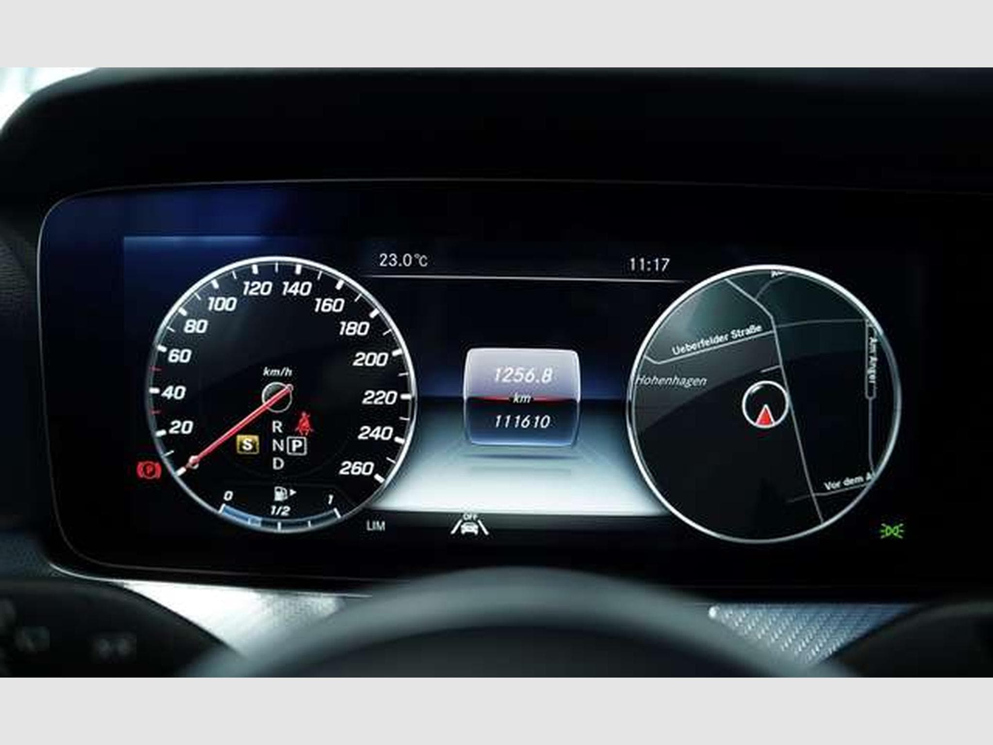 Mercedes E 220 d 4Matic All-Terrain *Widescreen *LED * (2019) - Photo 43