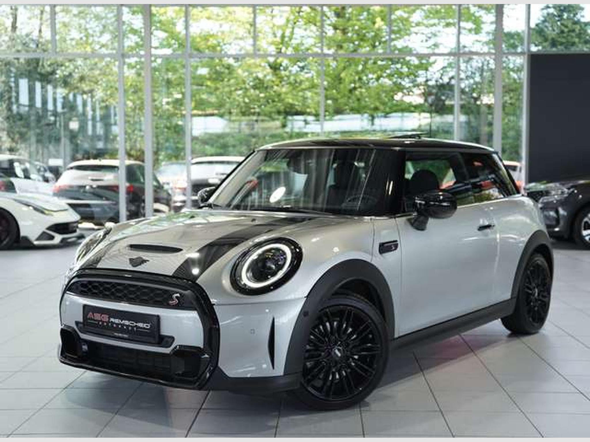 MINI Cooper Classic Trim *1.HD *Pano *Nappa *ACC (2024) - Photo 1