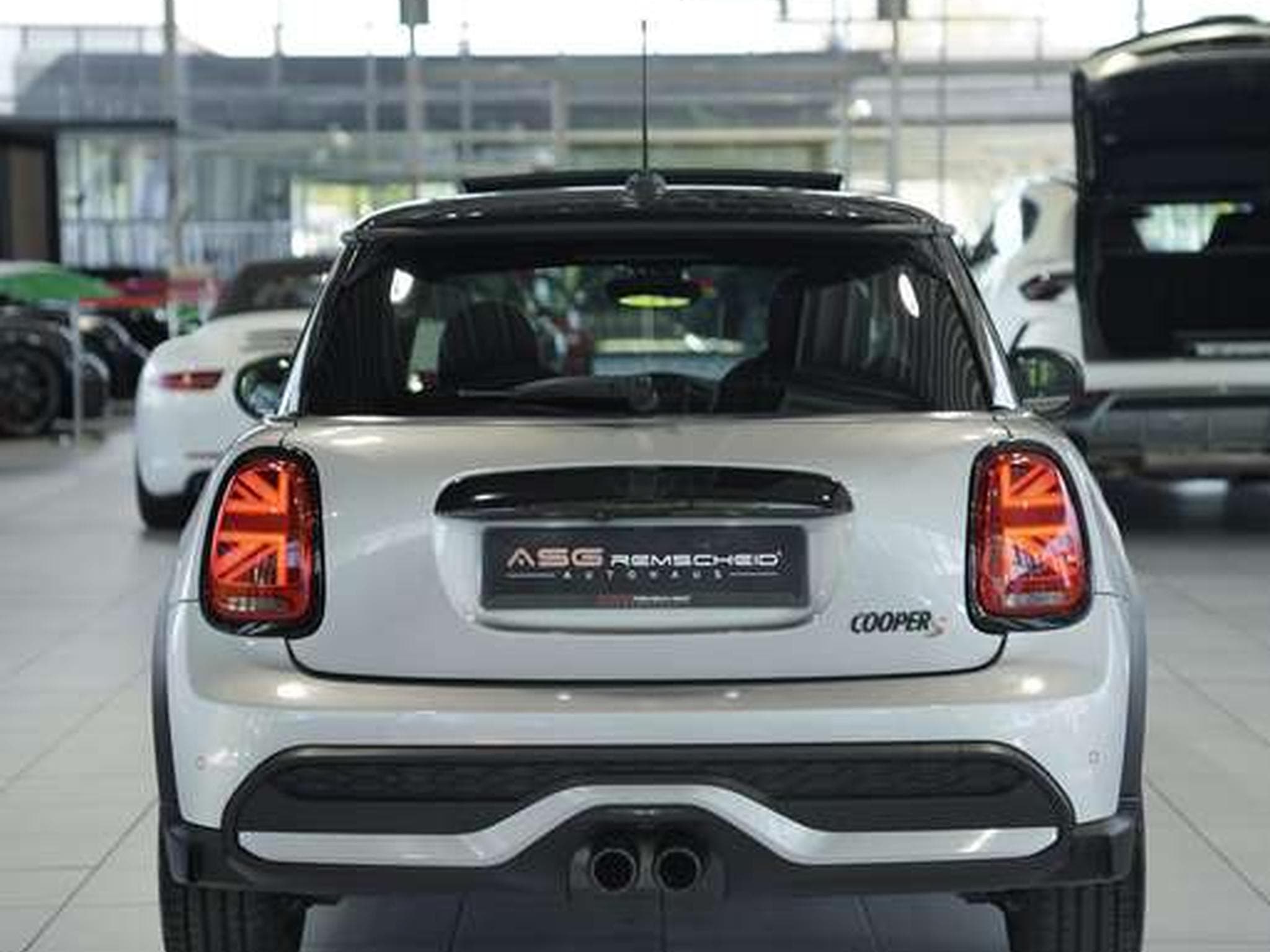 MINI Cooper Classic Trim *1.HD *Pano *Nappa *ACC (2024) - Photo 9