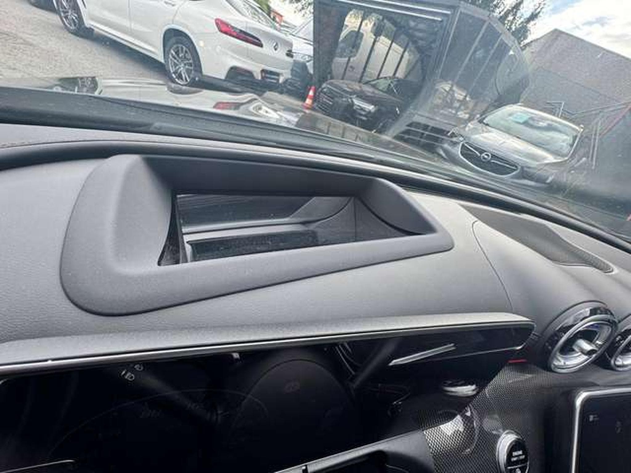 Mercedes C 180 9G-TRONIC AMG Line / 1ER OWNER / JUSQU'A 36 MOIS GARANTIE (2022) - Foto 21