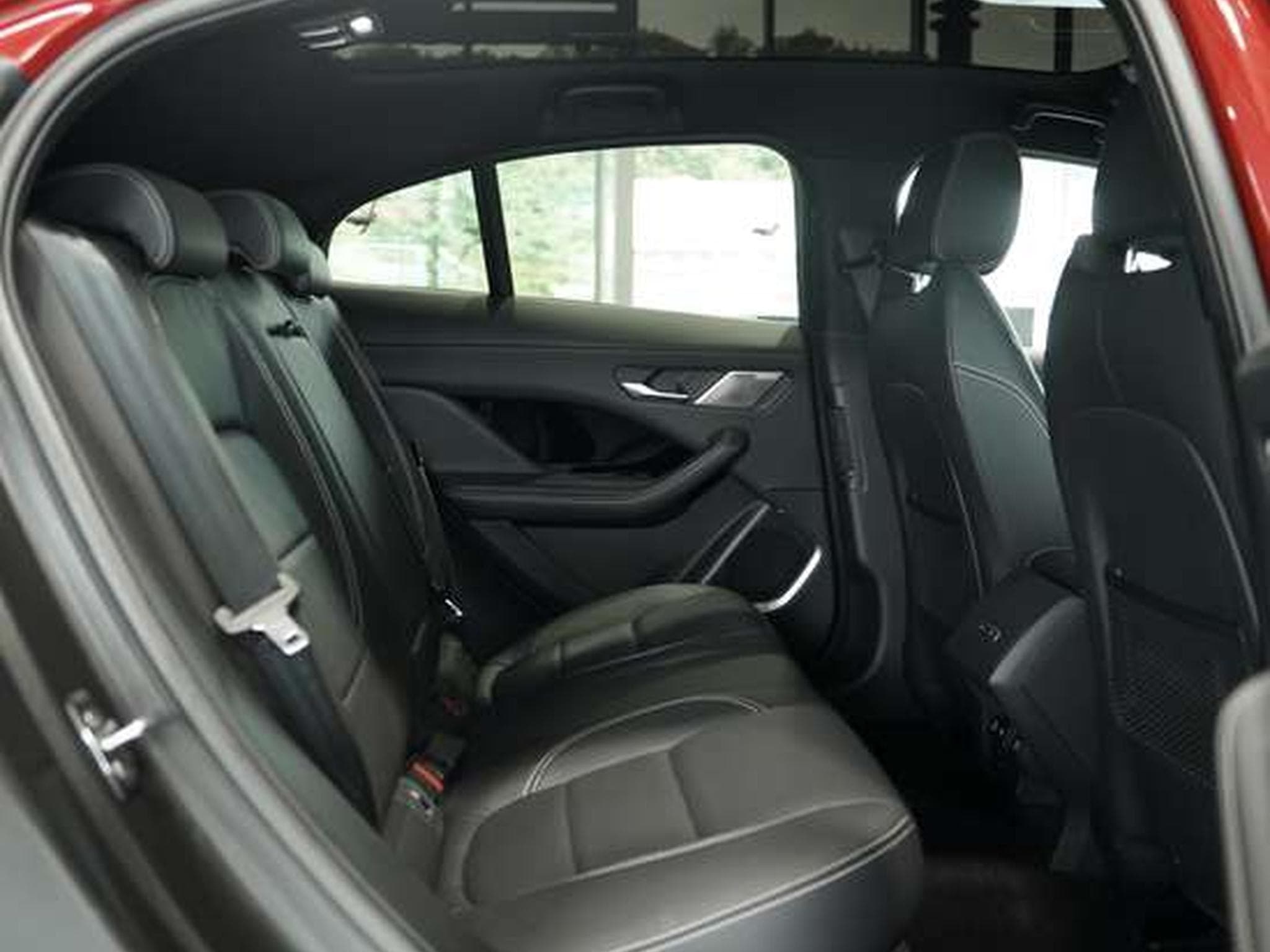Jaguar I-Pace HSE EV 400 Black Pack *1.H *Pano *LUFT (2021) - Photo 27