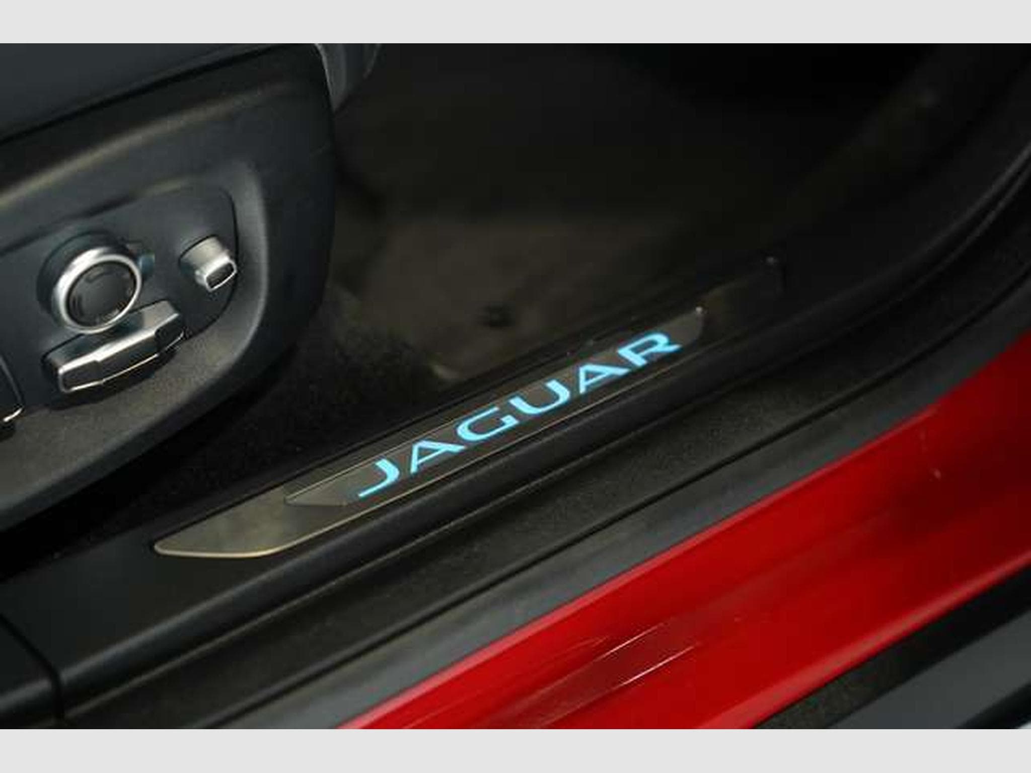 Jaguar I-Pace HSE EV 400 Black Pack *1.H *Pano *LUFT (2021) - Photo 23