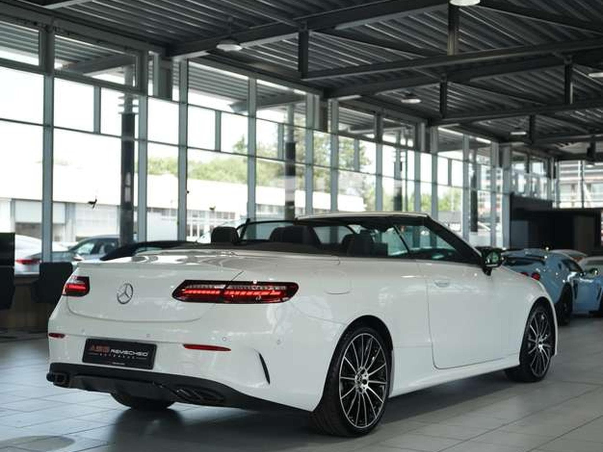 Mercedes E 400 d Cabrio 4M AMG Line 2.H *20 *MB Garantie (2022) - Photo 9