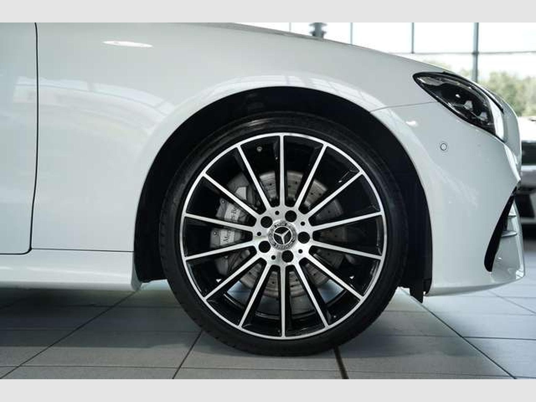 Mercedes E 400 d Cabrio 4M AMG Line 2.H *20 *MB Garantie (2022) - Photo 8