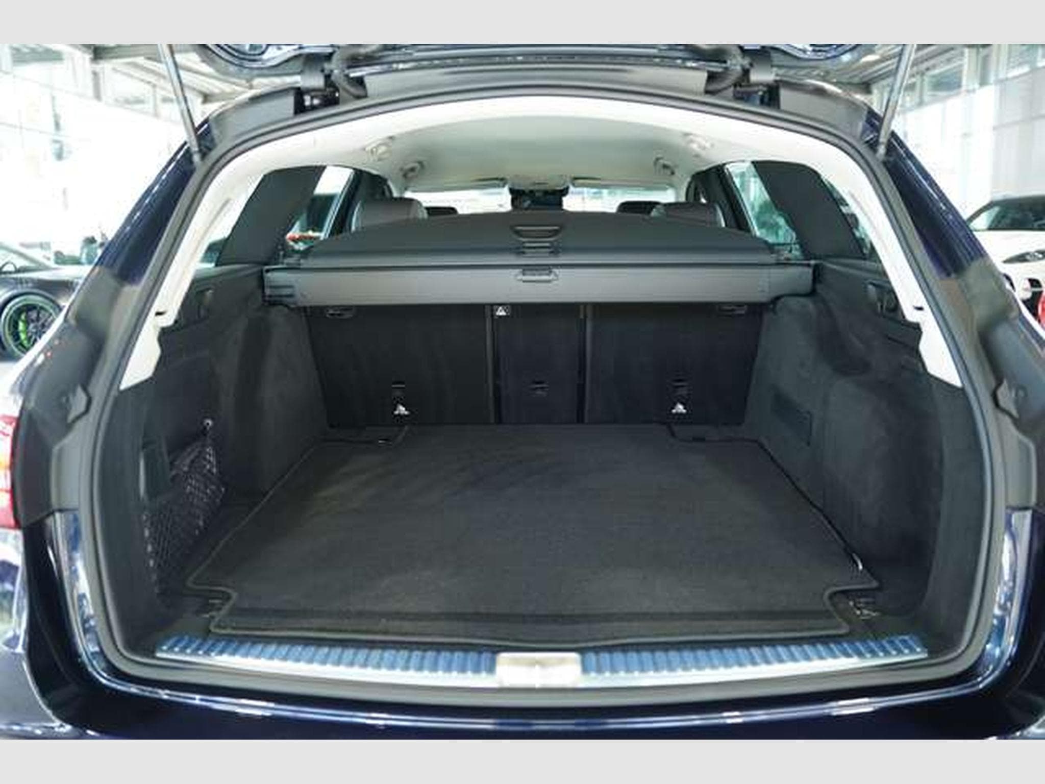 Mercedes E 220 d T Avantgarde *1.Hand *MwSt.*AHK*Business (2023) - Photo 40
