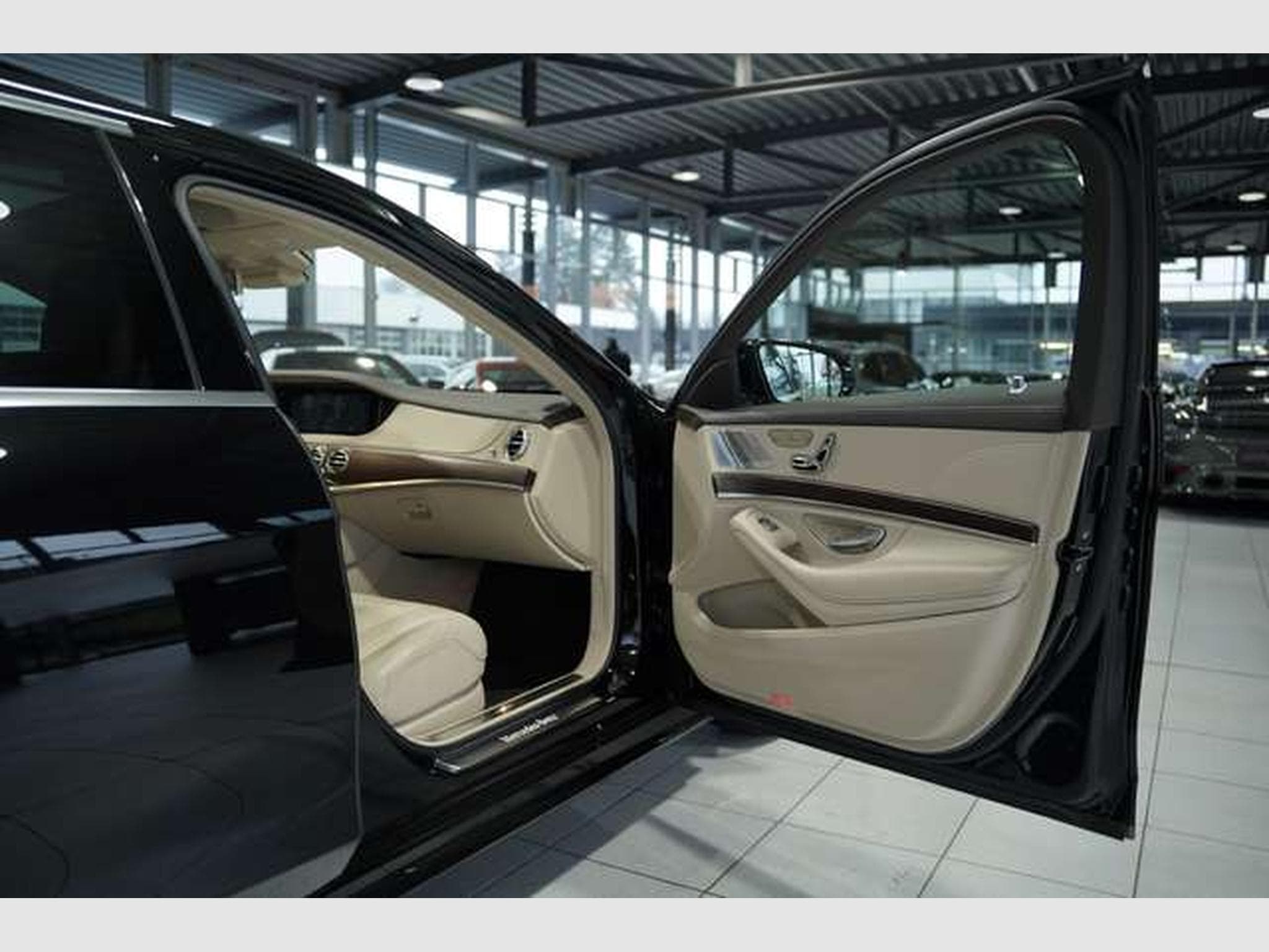 Mercedes S 400 d 4M Lang AMG Line *2.H *Fond TV *Pano * (2018) - Photo 8