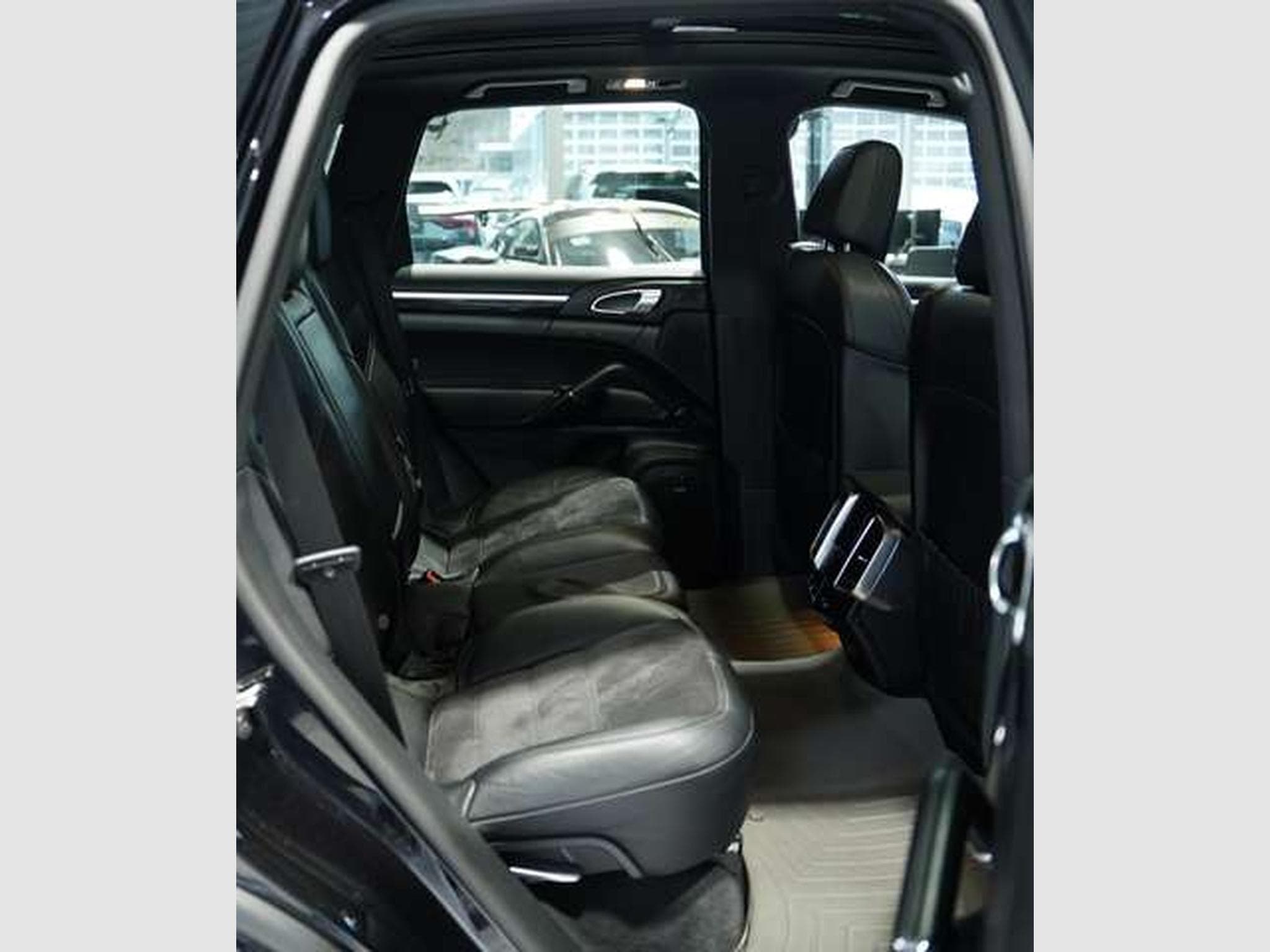 Porsche Cayenne Diesel Platinum Edition *21 *Luft *Pano (2017) - Photo 23