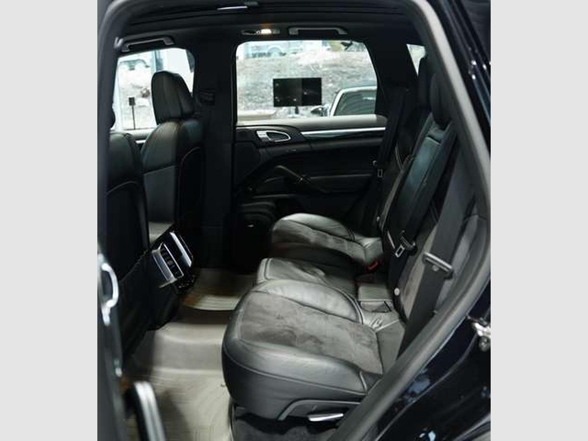 Porsche Cayenne Diesel Platinum Edition *21 *Luft *Pano (2017) - Photo 26