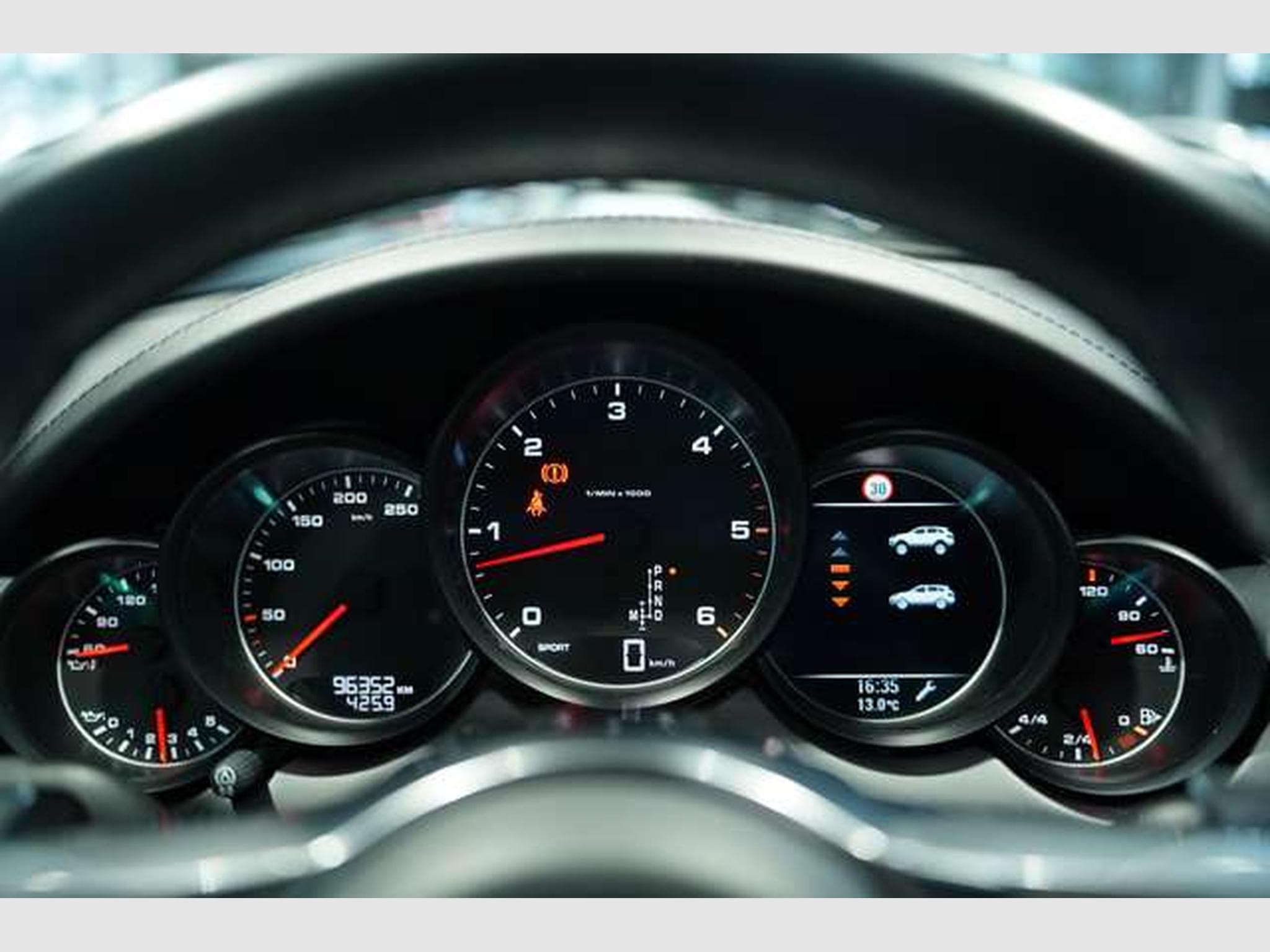 Porsche Cayenne Diesel Platinum Edition *21 *Luft *Pano (2017) - Photo 31