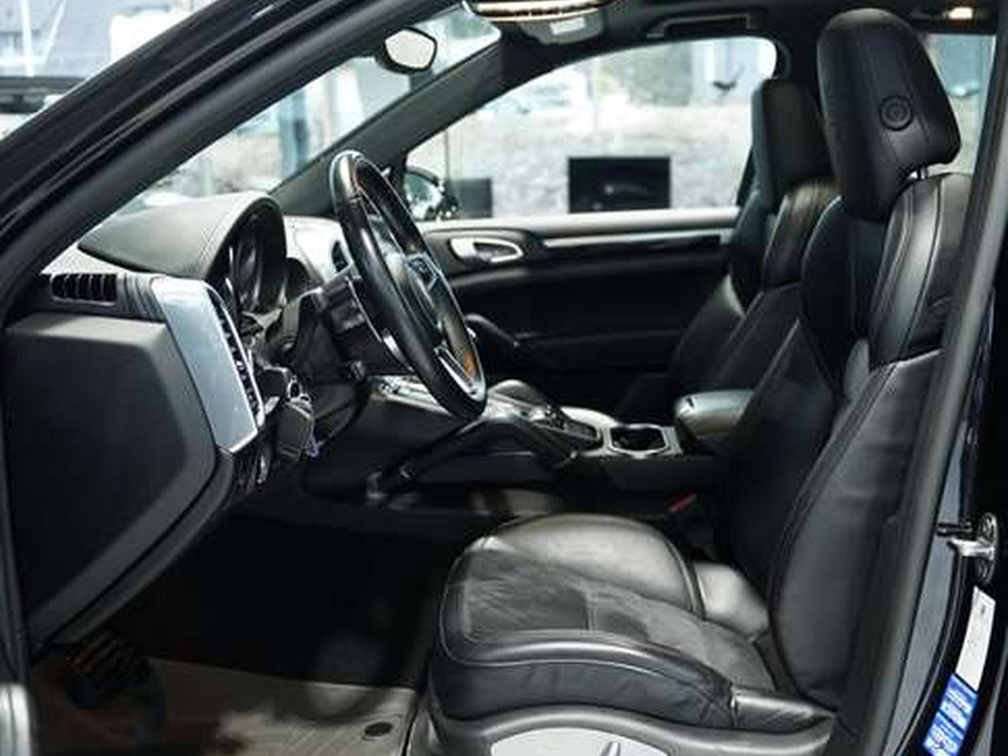 Porsche Cayenne Diesel Platinum Edition *21 *Luft *Pano (2017) - Photo 27