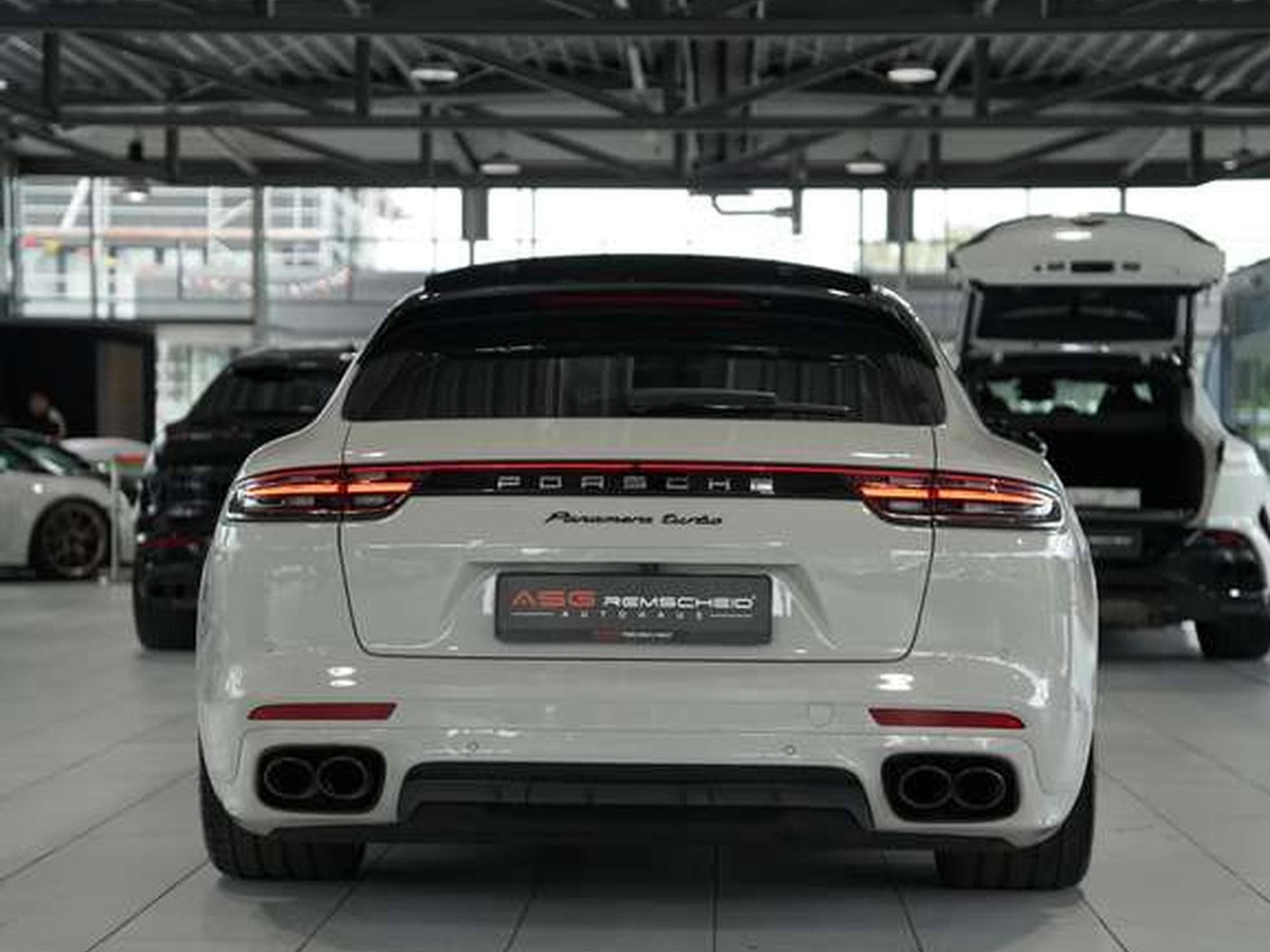 Porsche Panamera Turbo Turismo *2.H *21 *Sport-Design (2017) - Photo 9