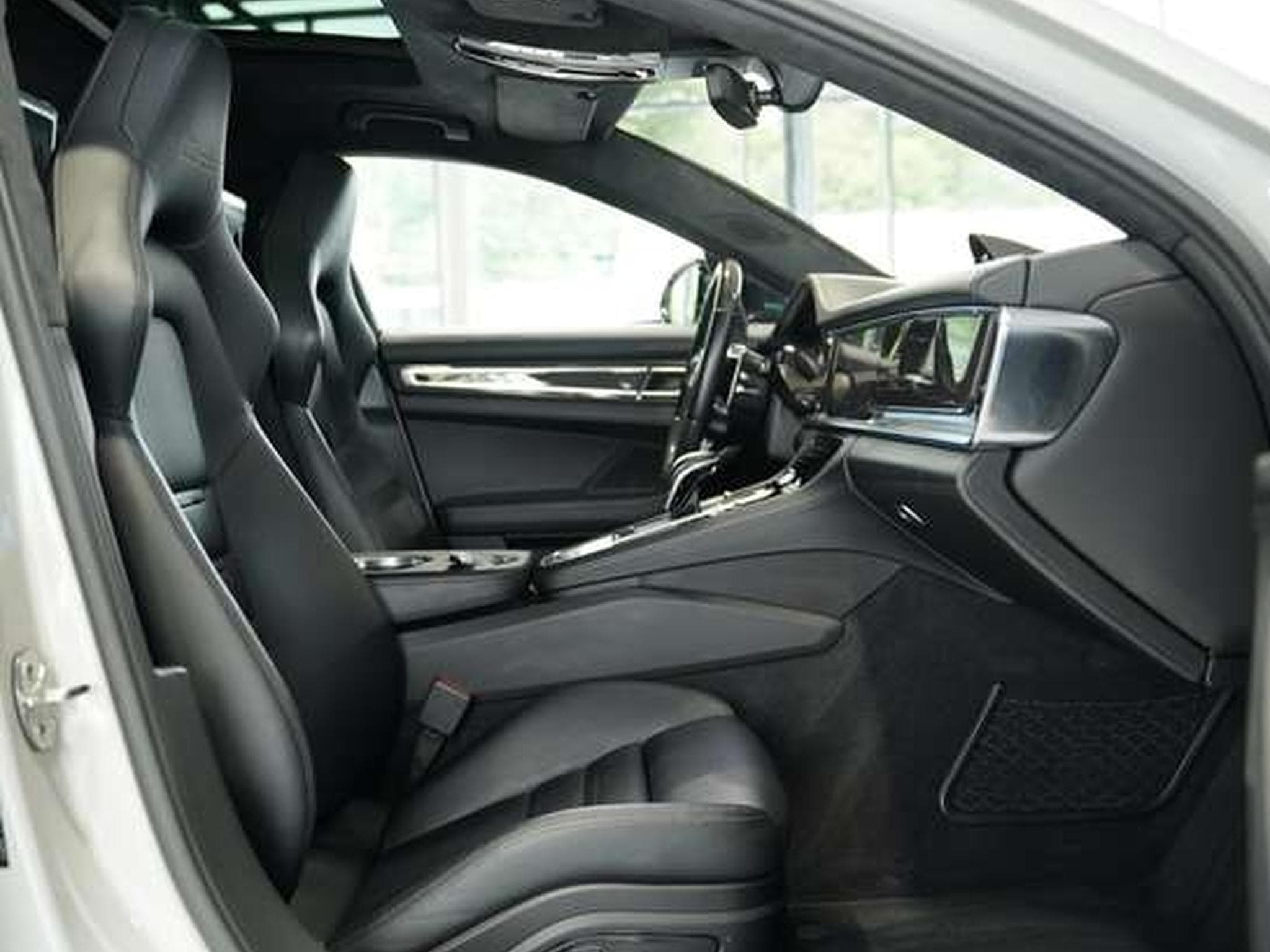 Porsche Panamera Turbo Turismo *2.H *21 *Sport-Design (2017) - Photo 29